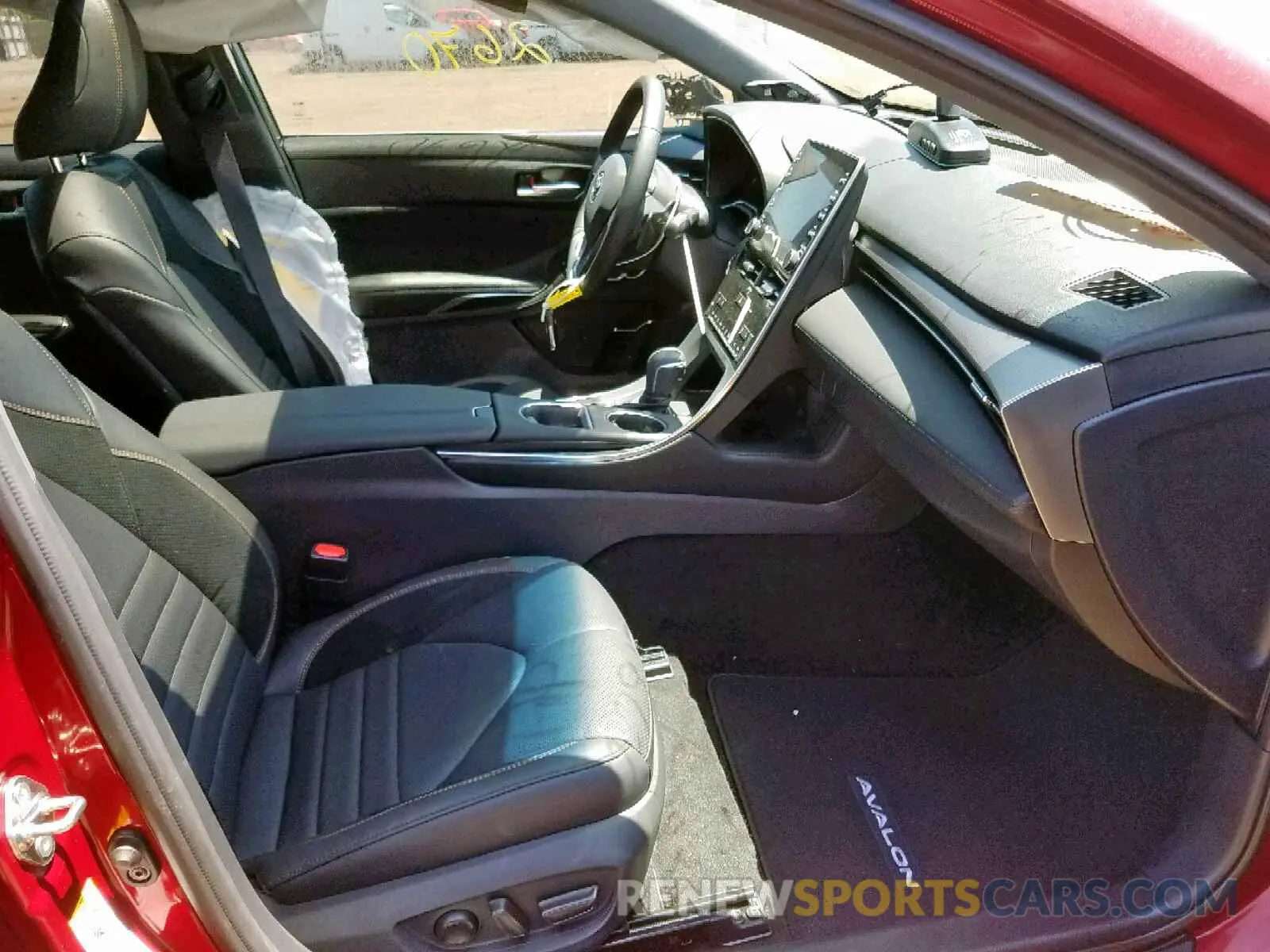 5 fotografías del automóvil dañado 4T1BZ1FB1KU026174 TOYOTA AVALON 2019