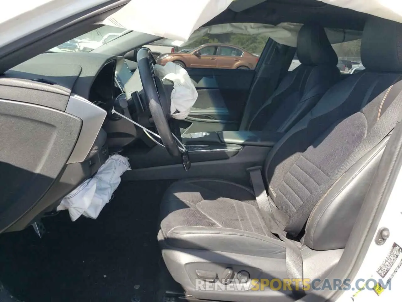 7 fotografías del automóvil dañado 4T1BZ1FB1KU028085 TOYOTA AVALON 2019