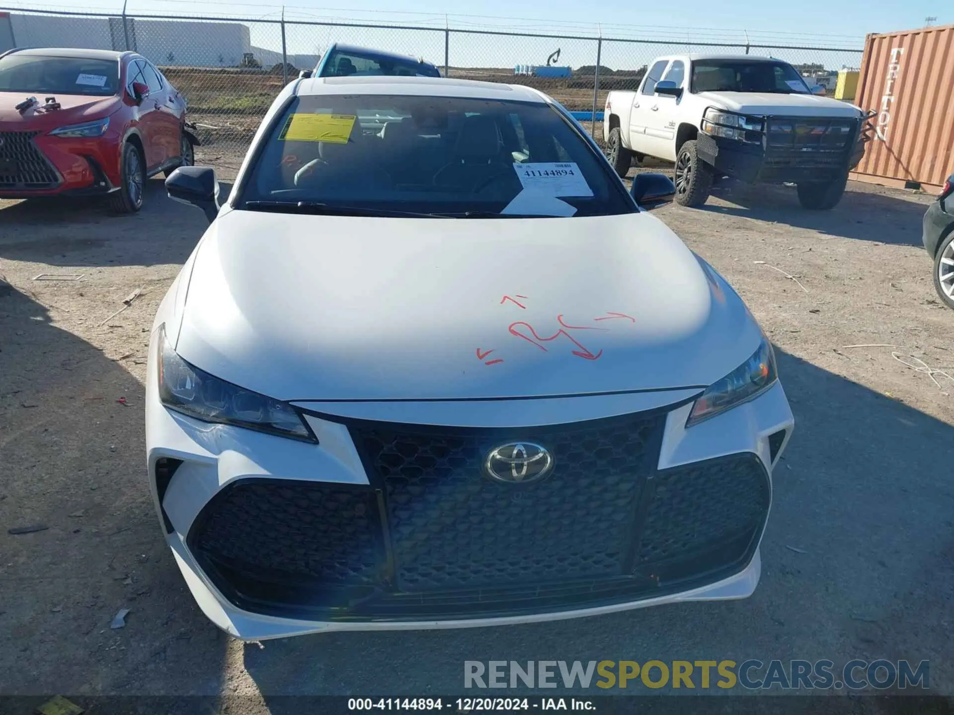 12 fotografías del automóvil dañado 4T1BZ1FB2KU008198 TOYOTA AVALON 2019