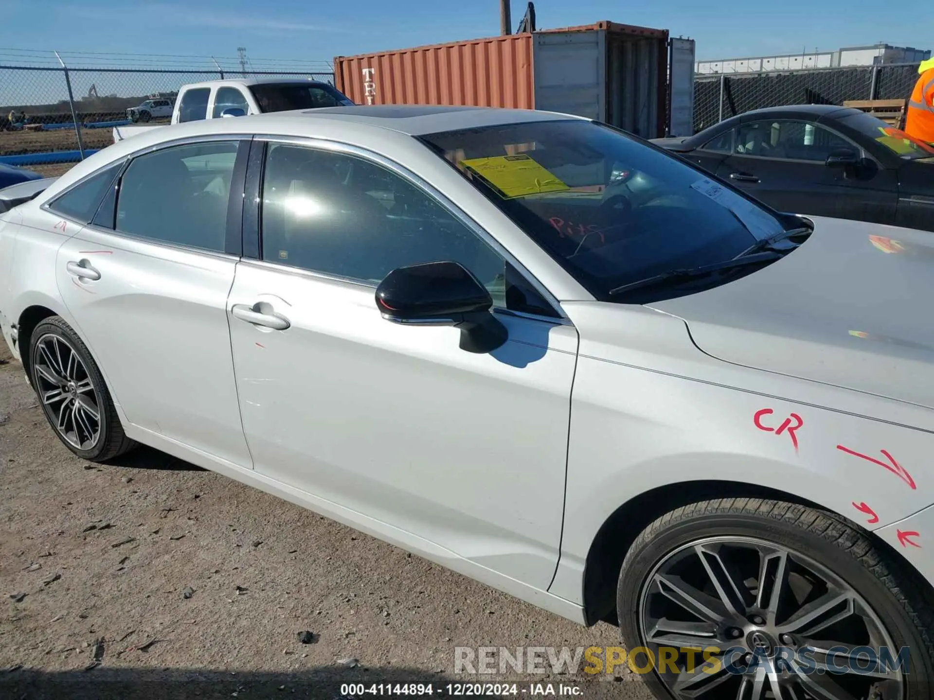 13 fotografías del automóvil dañado 4T1BZ1FB2KU008198 TOYOTA AVALON 2019