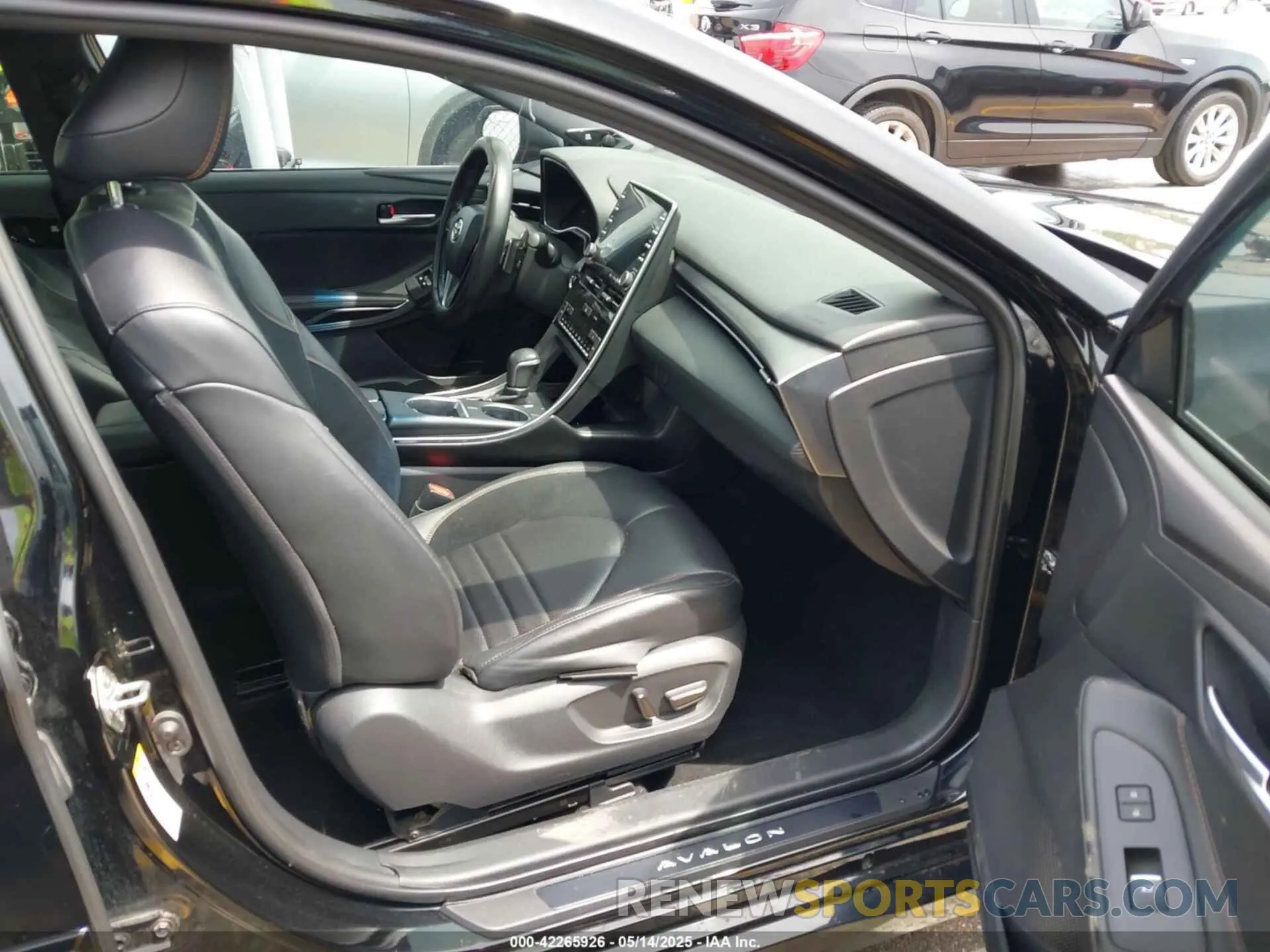 5 fotografías del automóvil dañado 4T1BZ1FB2KU012283 TOYOTA AVALON 2019