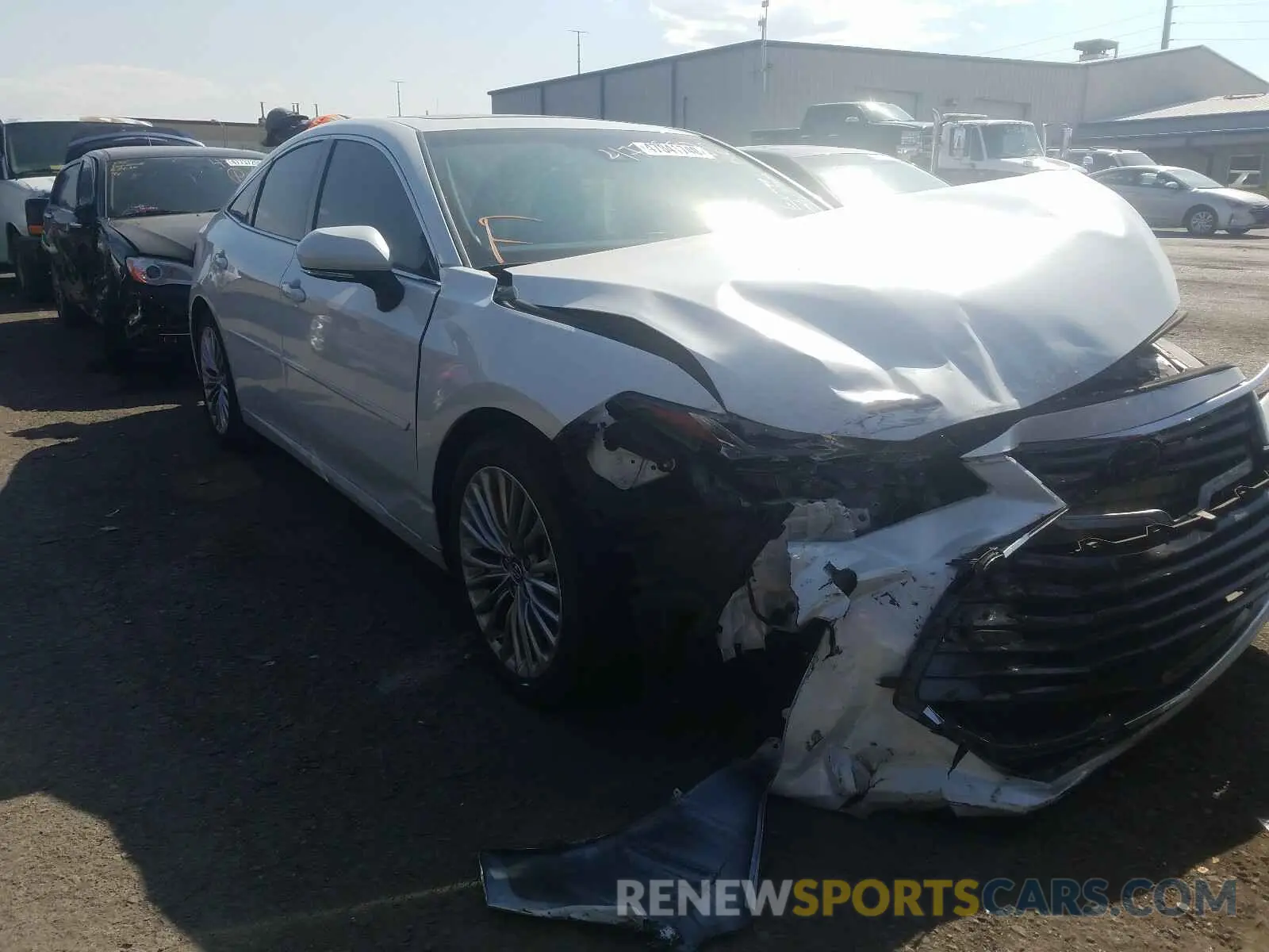 1 fotografías del automóvil dañado 4T1BZ1FB2KU013739 TOYOTA AVALON 2019