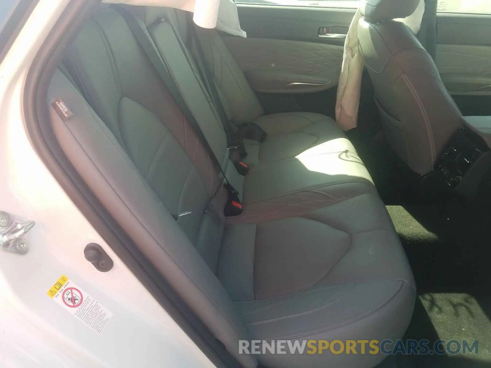 6 fotografías del automóvil dañado 4T1BZ1FB2KU013739 TOYOTA AVALON 2019