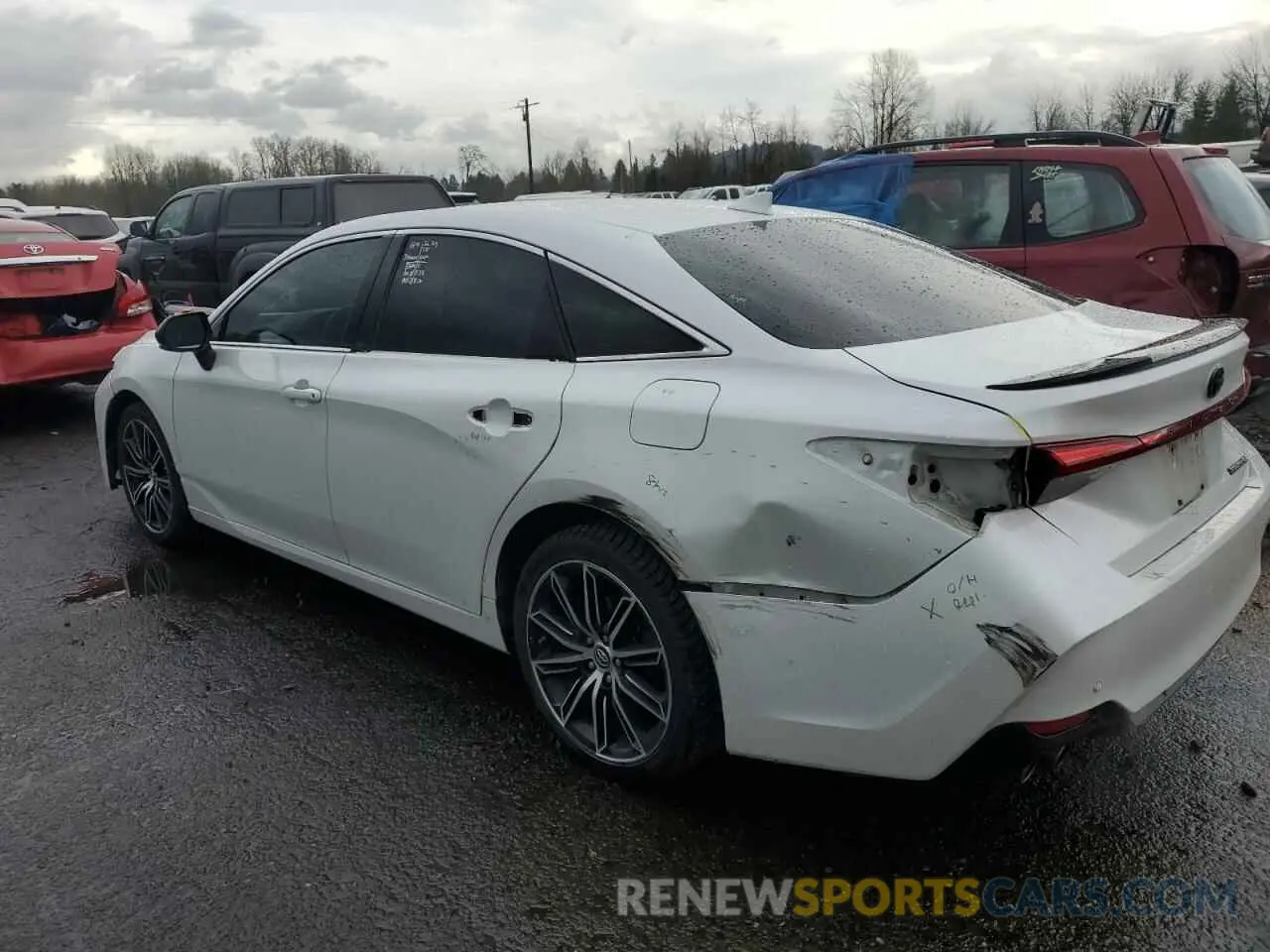 2 fotografías del automóvil dañado 4T1BZ1FB3KU006475 TOYOTA AVALON 2019