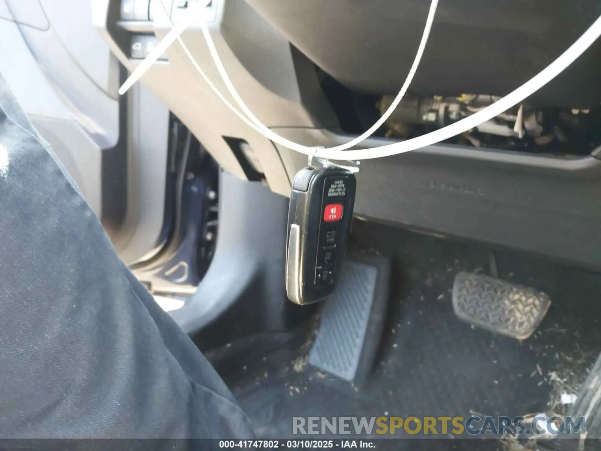 11 fotografías del automóvil dañado 4T1BZ1FB4KU034320 TOYOTA AVALON 2019