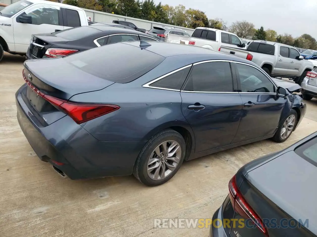 3 fotografías del automóvil dañado 4T1BZ1FB5KU006056 TOYOTA AVALON 2019