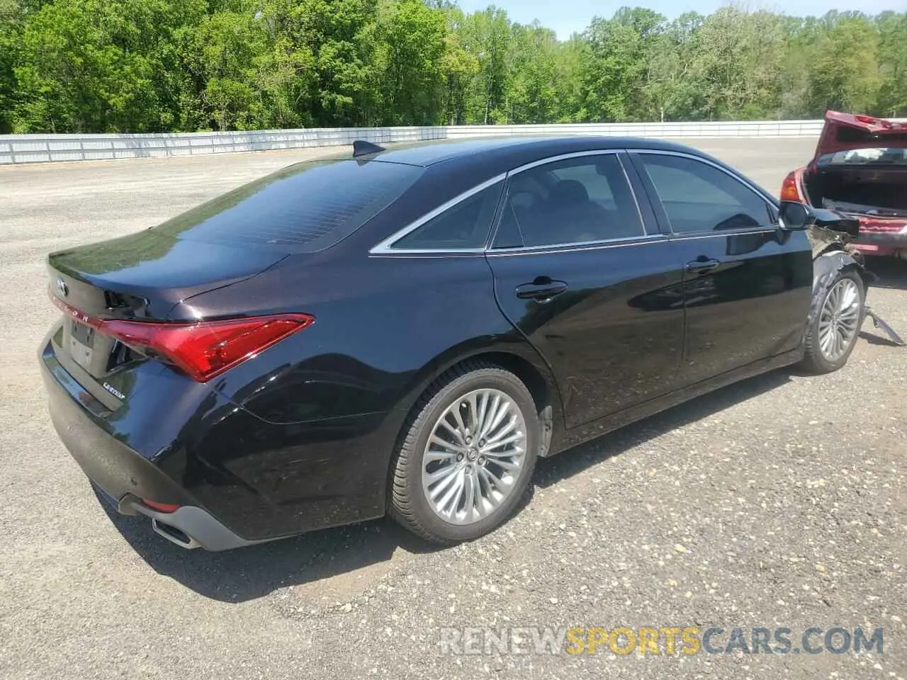 3 fotografías del automóvil dañado 4T1BZ1FB5KU032561 TOYOTA AVALON 2019