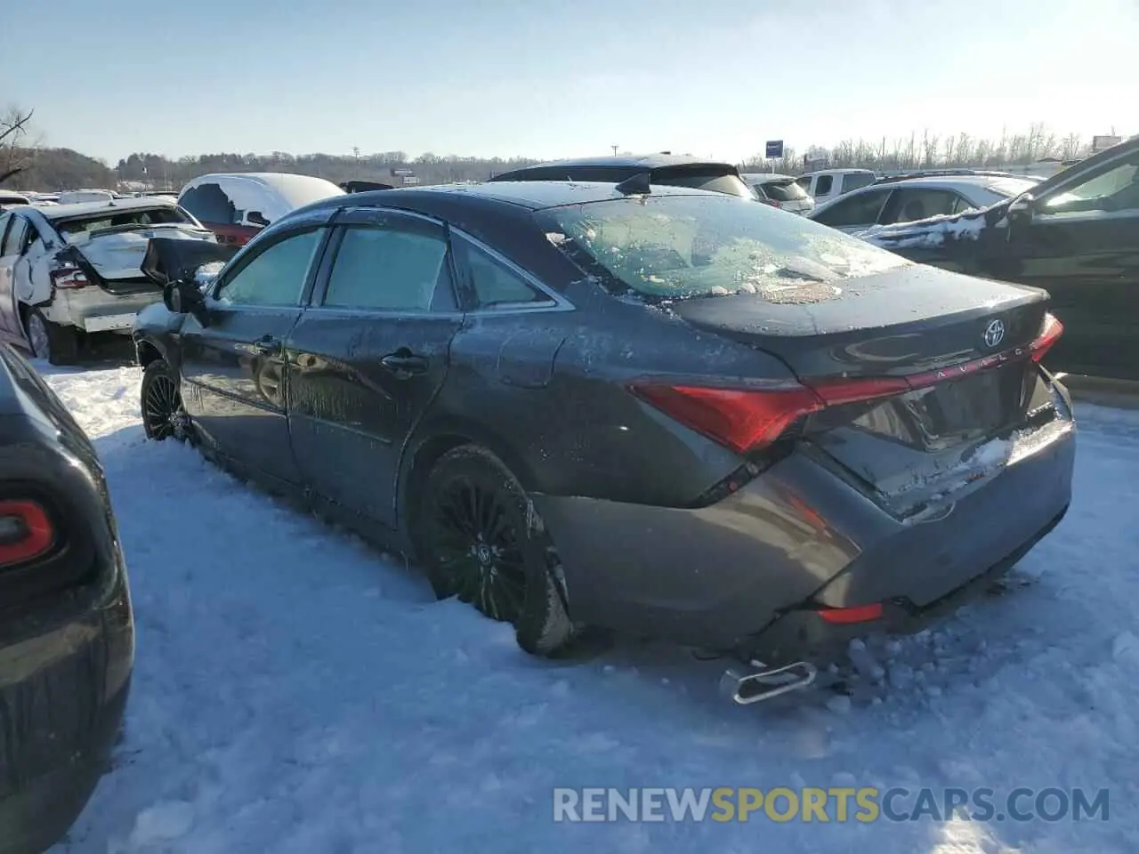 2 fotografías del automóvil dañado 4T1BZ1FB6KU005563 TOYOTA AVALON 2019
