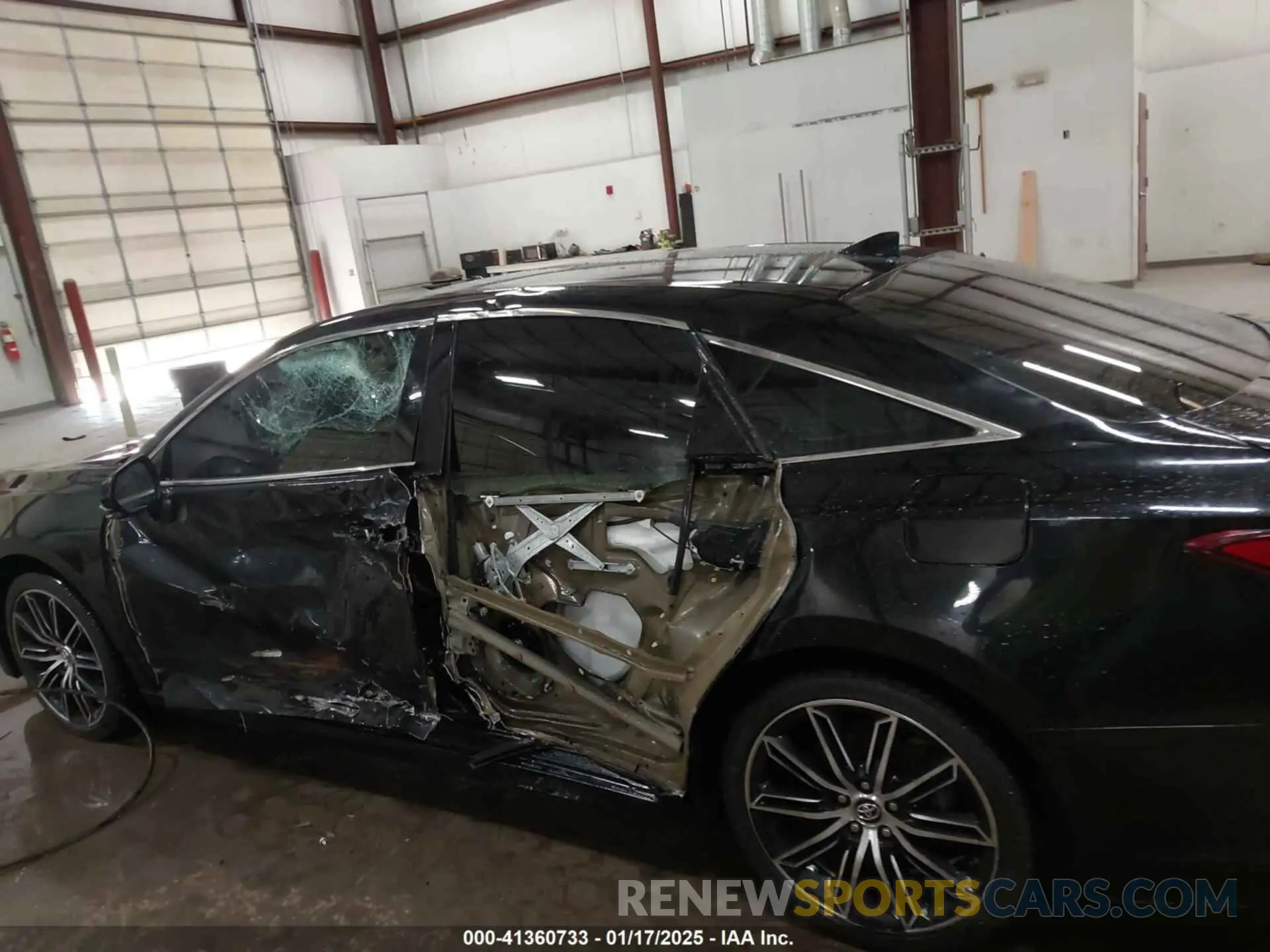 13 fotografías del automóvil dañado 4T1BZ1FB6KU014330 TOYOTA AVALON 2019