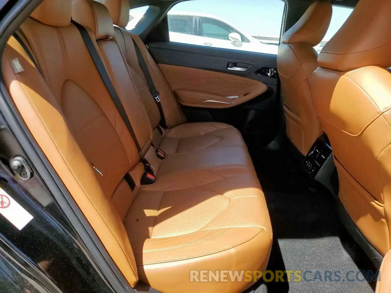 10 fotografías del automóvil dañado 4T1BZ1FB6KU019480 TOYOTA AVALON 2019