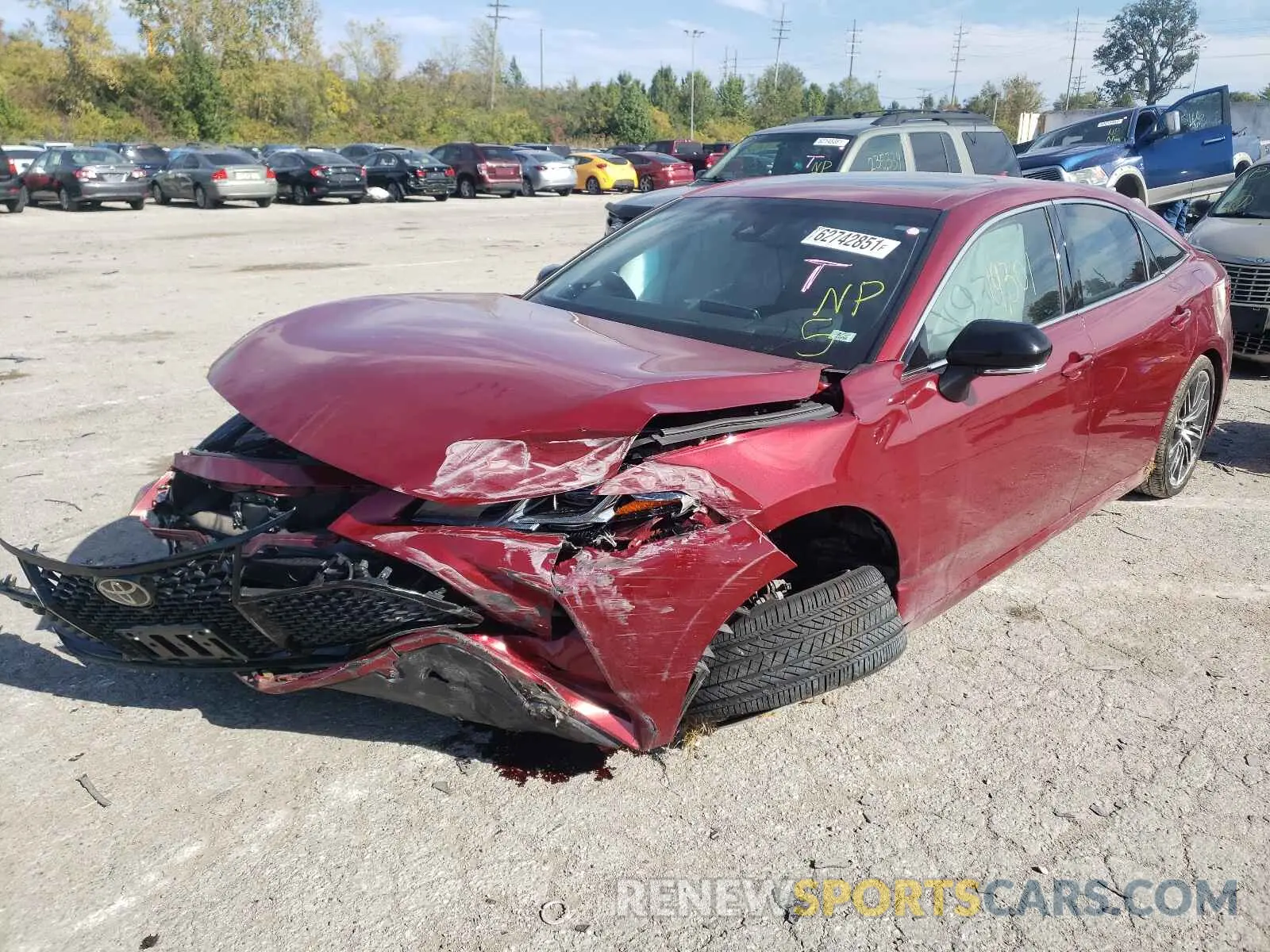 2 fotografías del automóvil dañado 4T1BZ1FB6KU020466 TOYOTA AVALON 2019