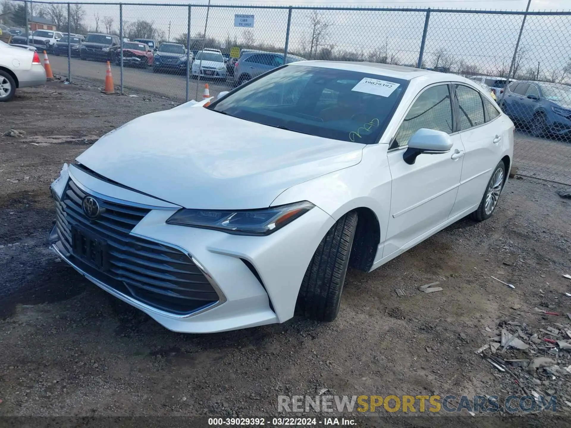 2 fotografías del automóvil dañado 4T1BZ1FB6KU027112 TOYOTA AVALON 2019