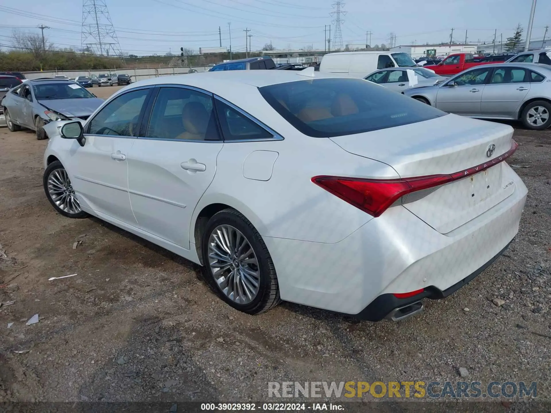 3 fotografías del automóvil dañado 4T1BZ1FB6KU027112 TOYOTA AVALON 2019