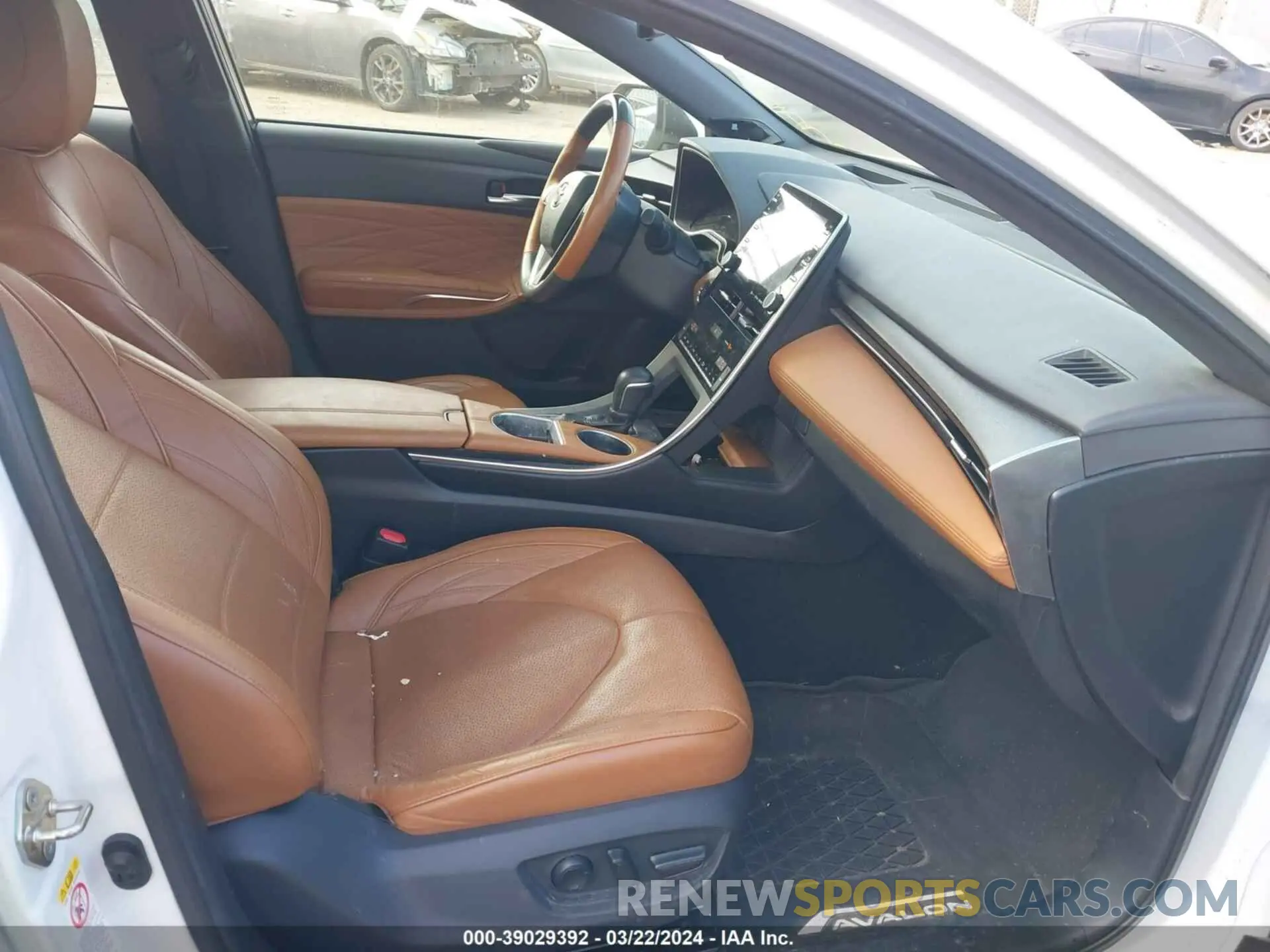 5 fotografías del automóvil dañado 4T1BZ1FB6KU027112 TOYOTA AVALON 2019