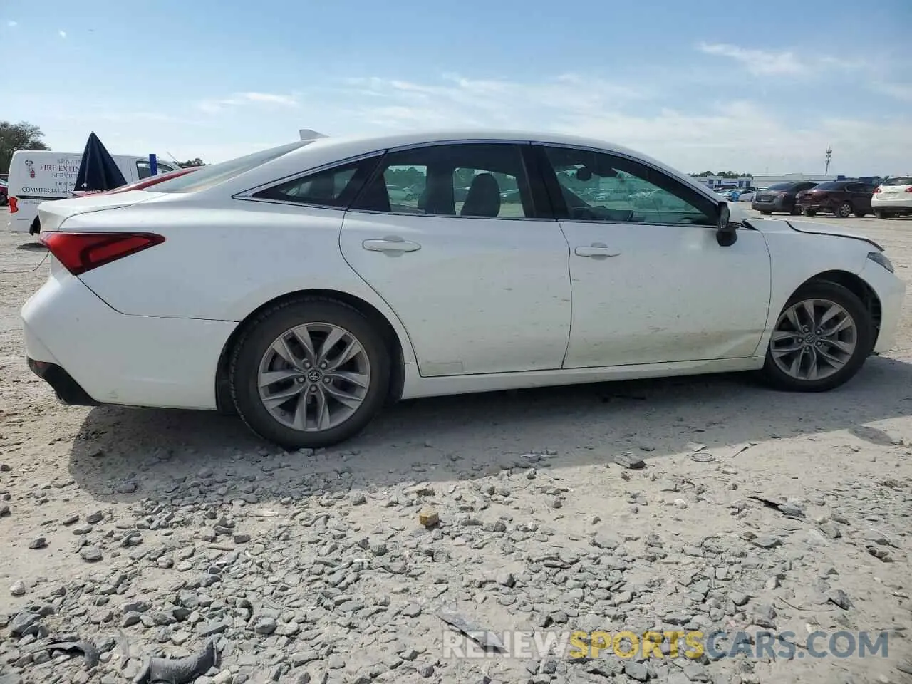 3 fotografías del automóvil dañado 4T1BZ1FB7KU006611 TOYOTA AVALON 2019