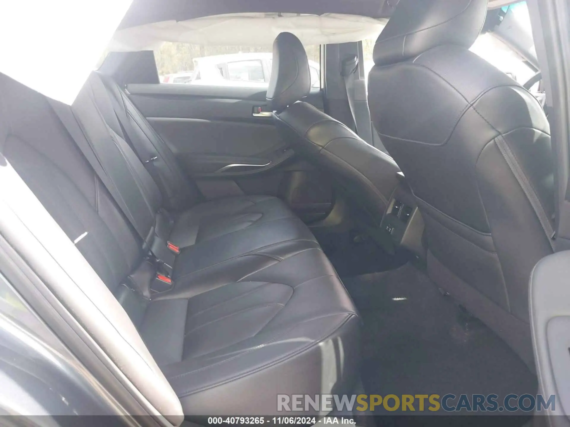 8 fotografías del automóvil dañado 4T1BZ1FB8KU003569 TOYOTA AVALON 2019