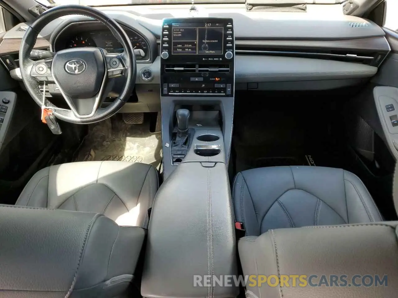 8 fotografías del automóvil dañado 4T1BZ1FB8KU003782 TOYOTA AVALON 2019