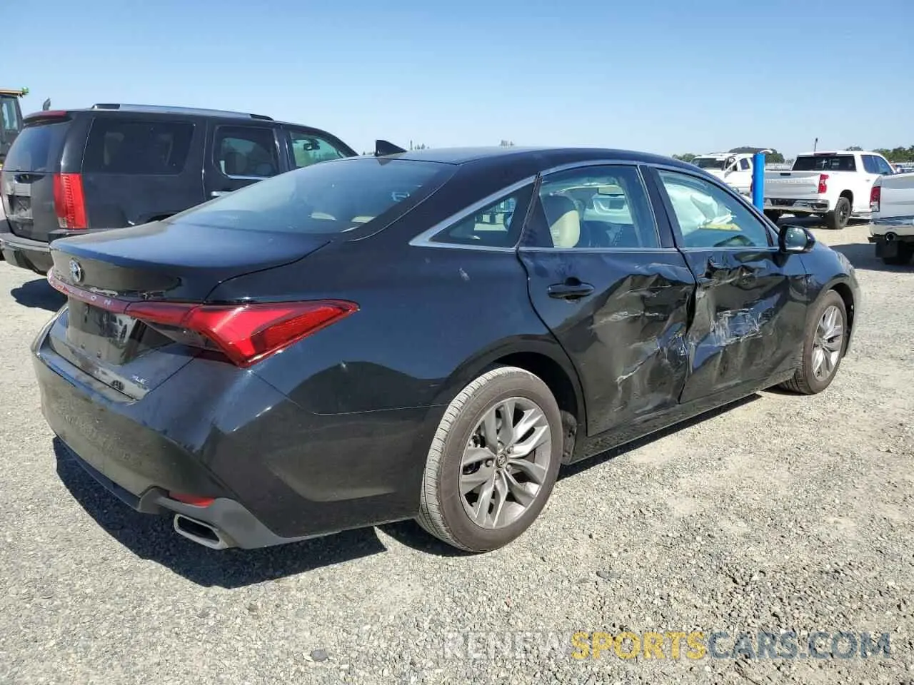 3 fotografías del automóvil dañado 4T1BZ1FB8KU014555 TOYOTA AVALON 2019