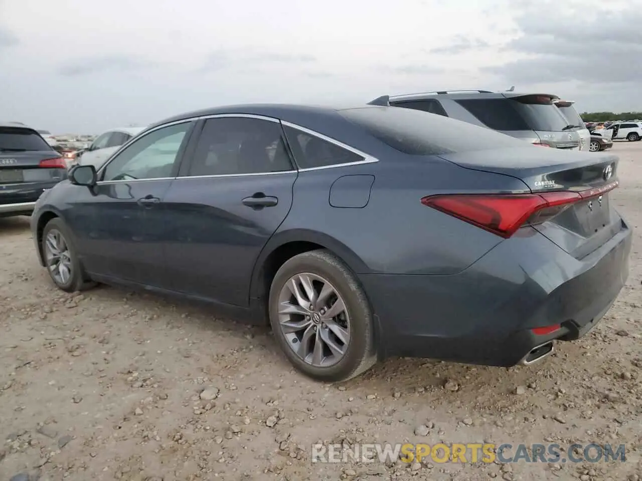 2 fotografías del automóvil dañado 4T1BZ1FB9KU012216 TOYOTA AVALON 2019