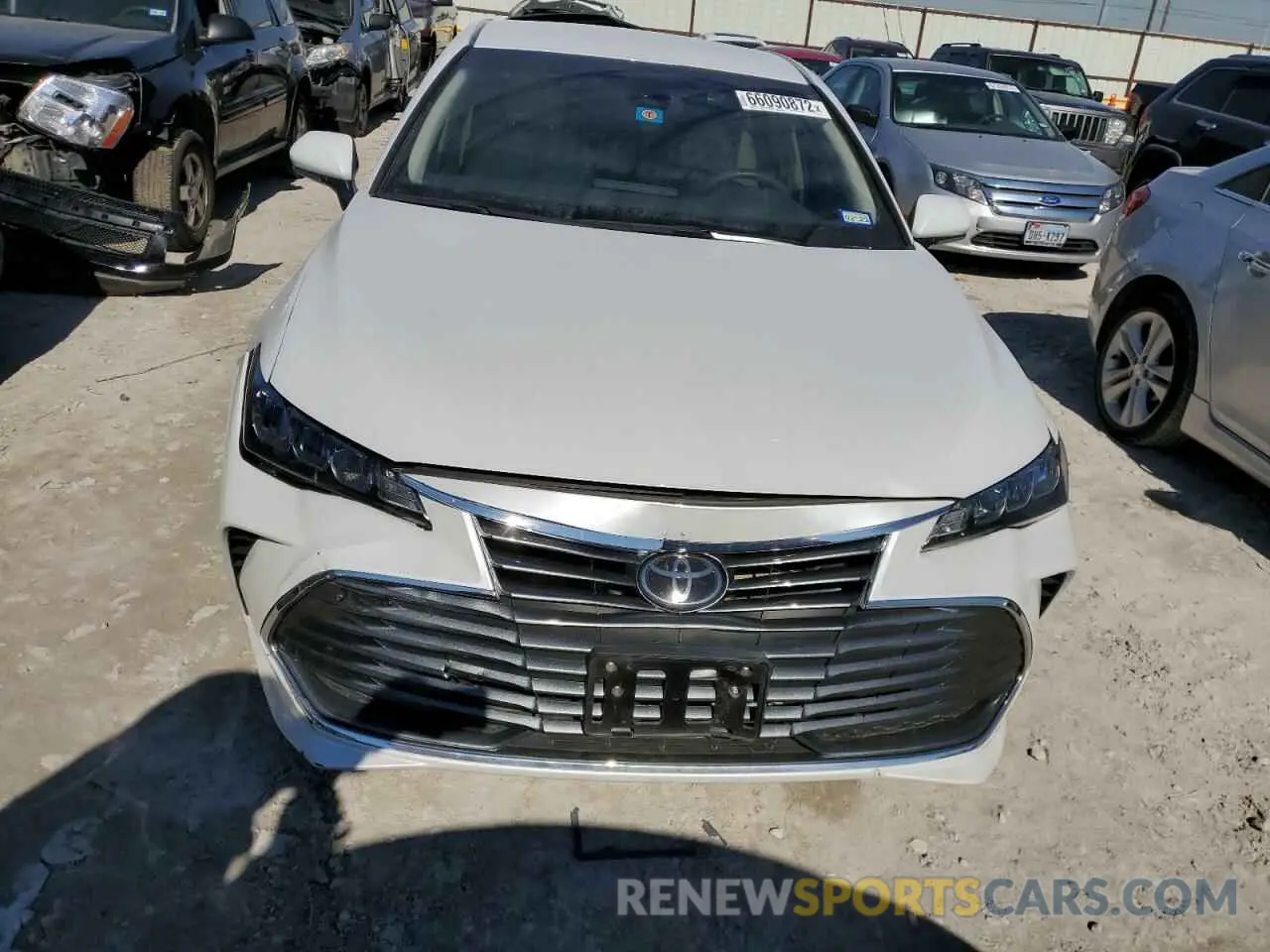 5 fotografías del automóvil dañado 4T1BZ1FB9KU019344 TOYOTA AVALON 2019