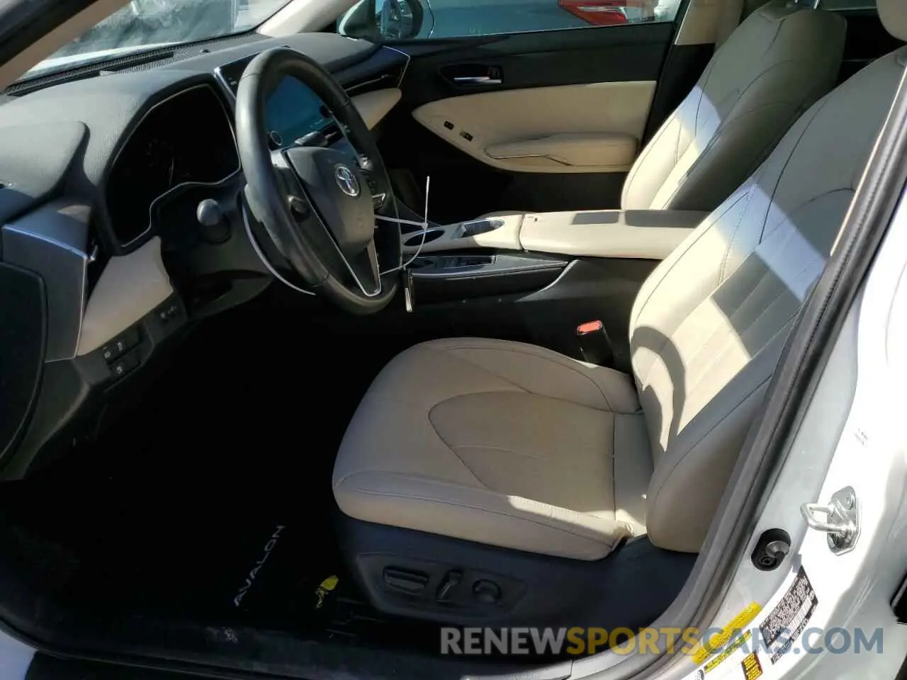 7 fotografías del automóvil dañado 4T1BZ1FB9KU019344 TOYOTA AVALON 2019