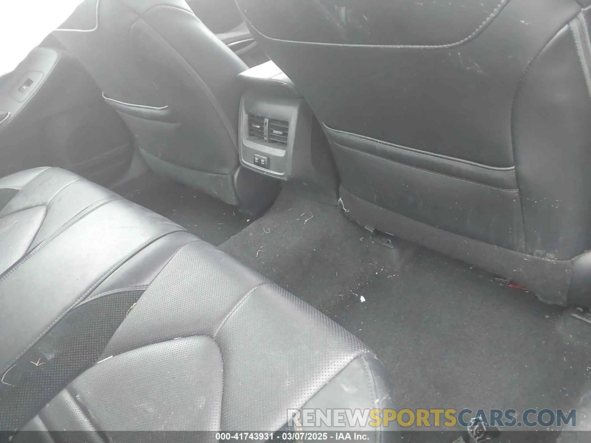 8 fotografías del automóvil dañado 4T1BZ1FB9KU028903 TOYOTA AVALON 2019