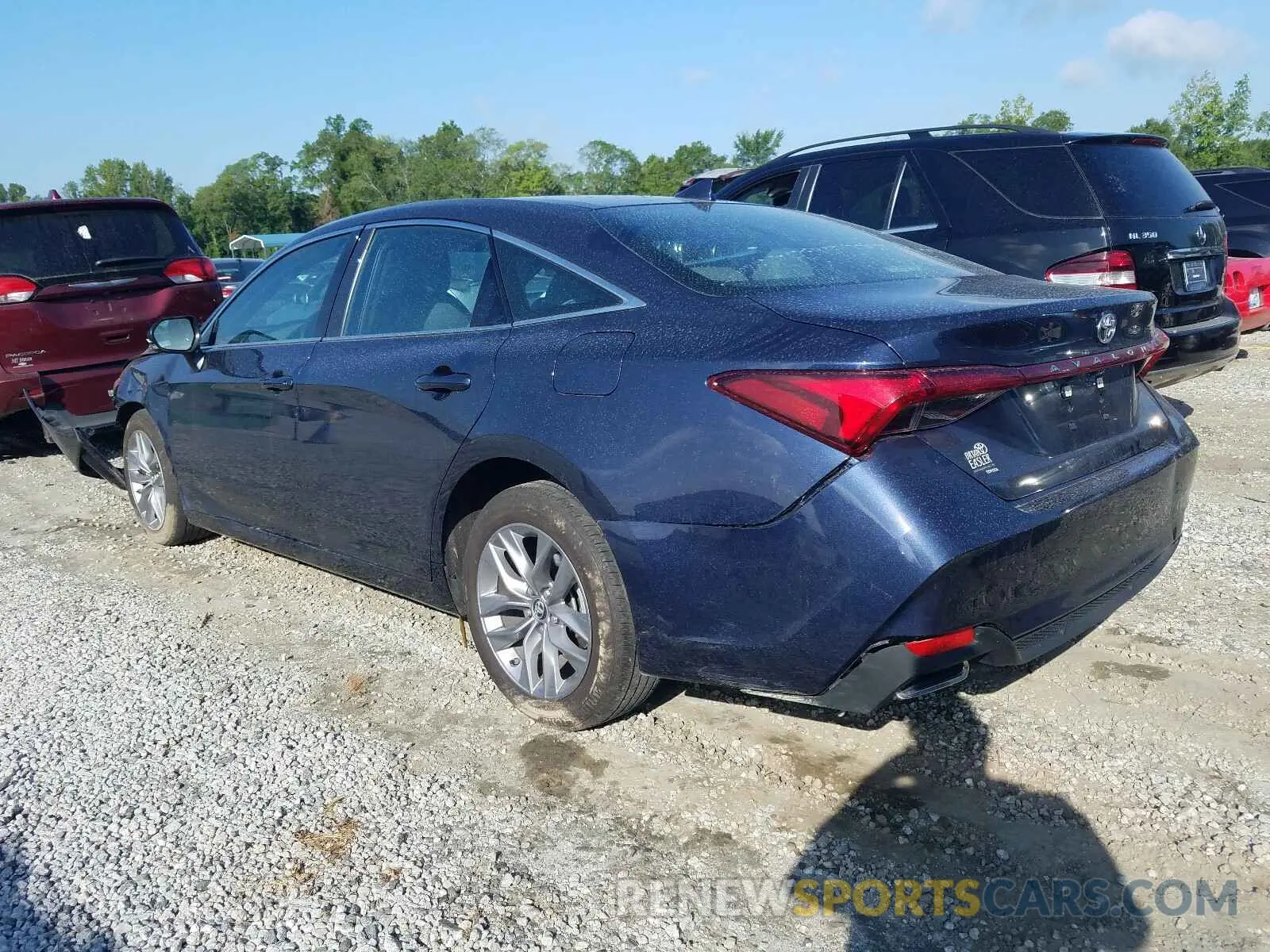 2 fotografías del automóvil dañado 4T1BZ1FB9KU029498 TOYOTA AVALON 2019