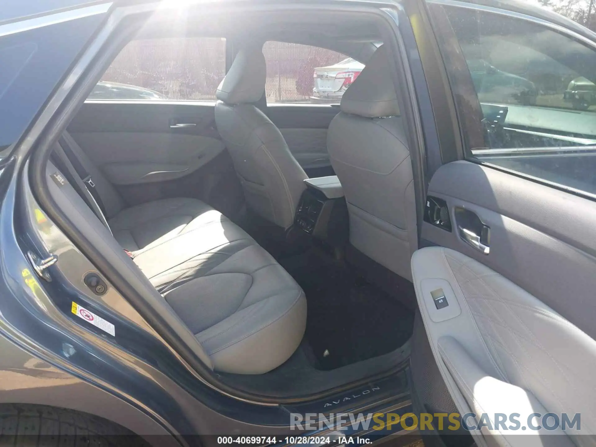 8 fotografías del automóvil dañado 4T1BZ1FBXKU010295 TOYOTA AVALON 2019