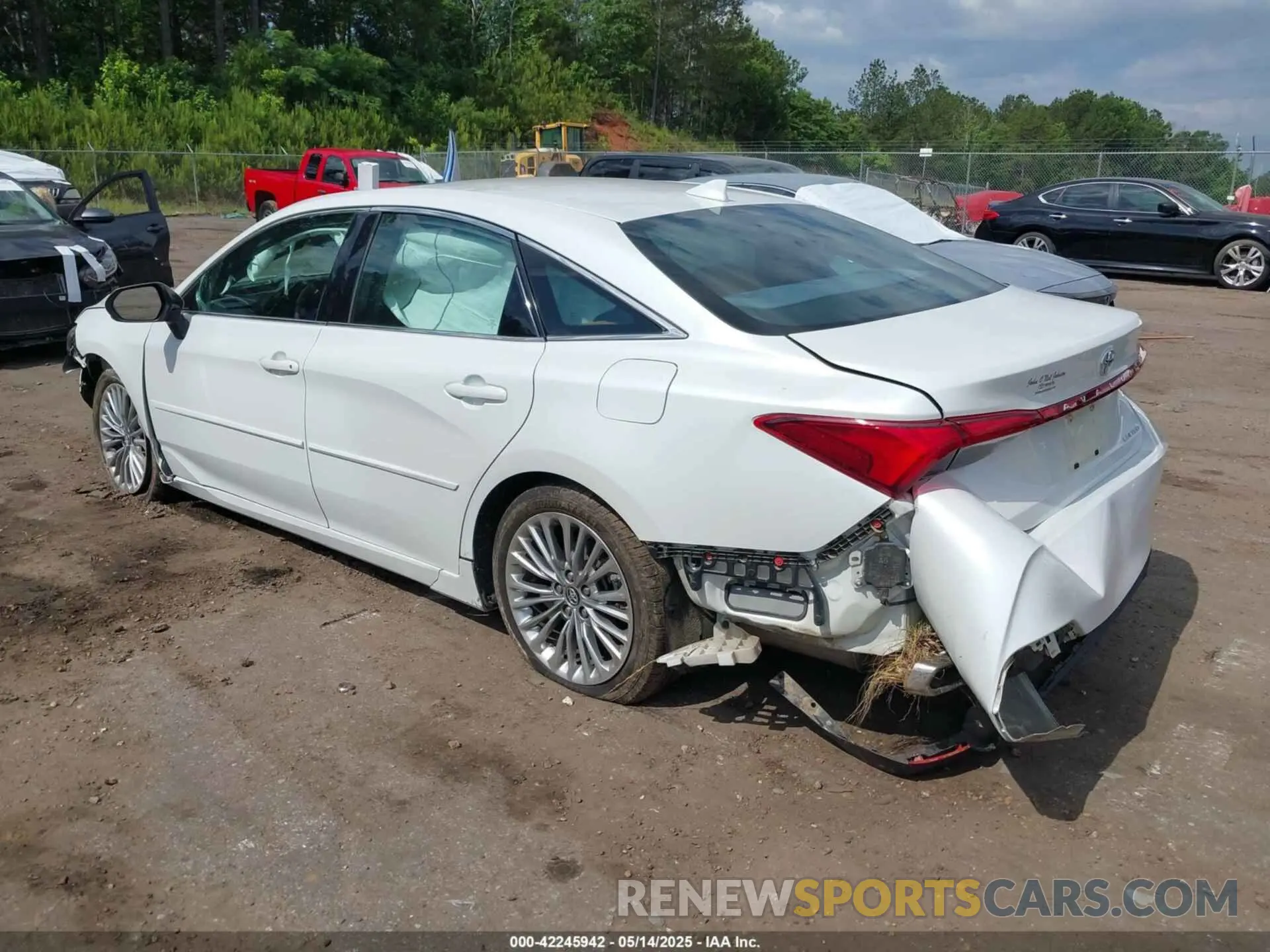 3 fotografías del automóvil dañado 4T1BZ1FBXKU012242 TOYOTA AVALON 2019