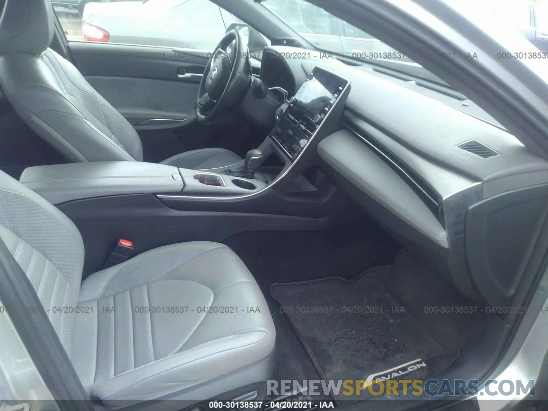 5 fotografías del automóvil dañado 4T1BZ1FBXKU017439 TOYOTA AVALON 2019