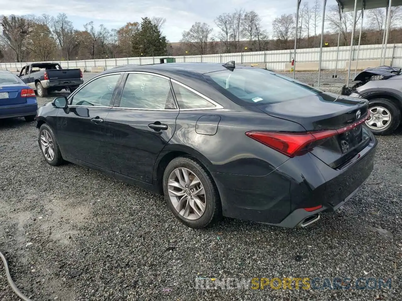 2 fotografías del automóvil dañado 4T1BZ1FBXKU029848 TOYOTA AVALON 2019