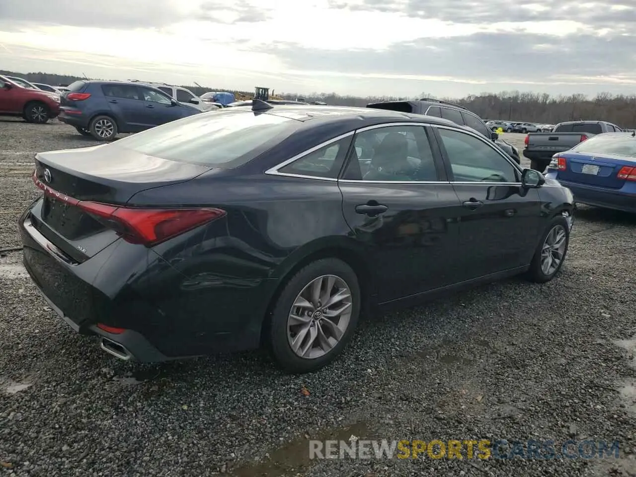 3 fotografías del automóvil dañado 4T1BZ1FBXKU029848 TOYOTA AVALON 2019