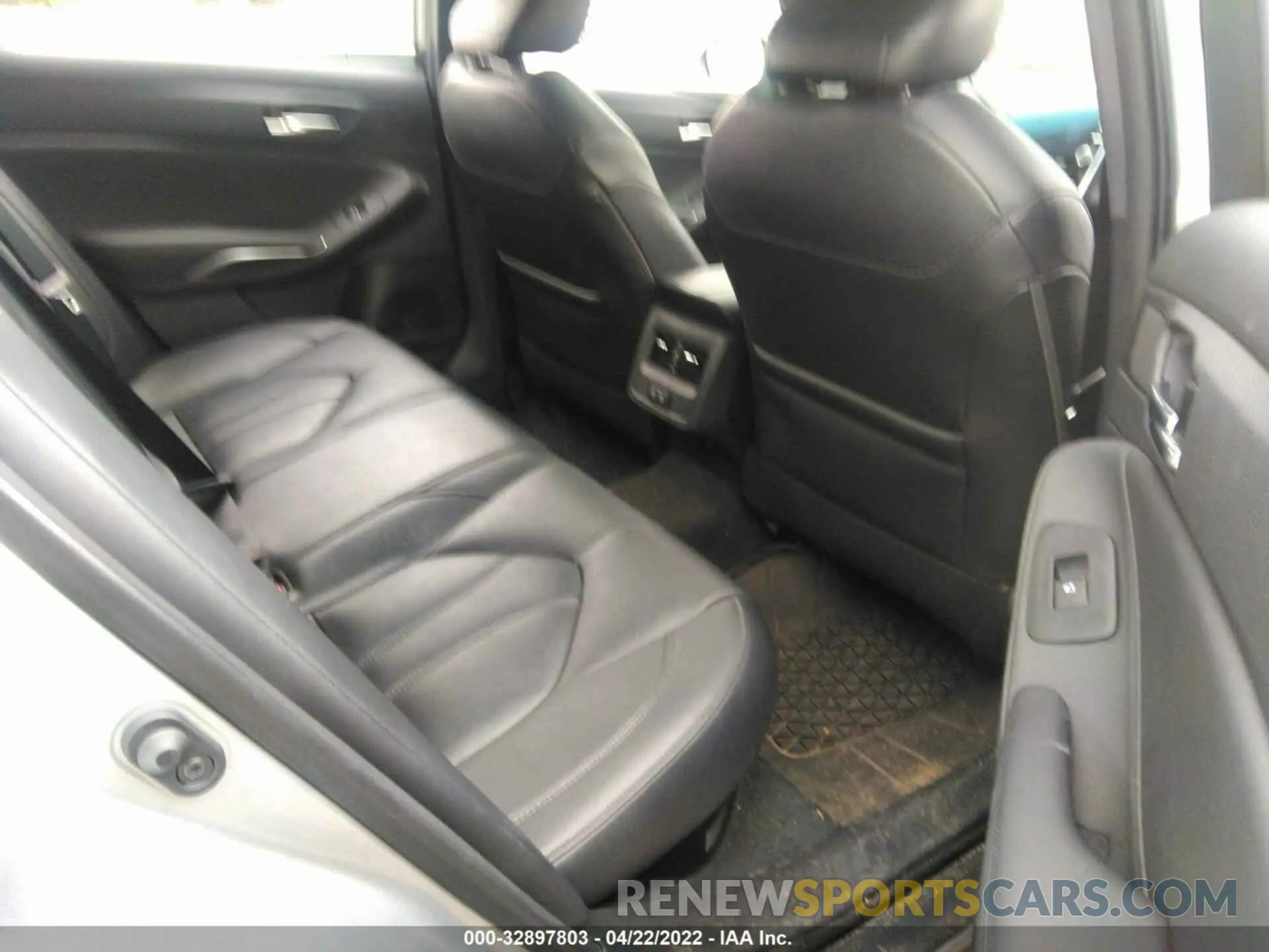 8 fotografías del automóvil dañado 4T1A21FB3LU015467 TOYOTA AVALON 2020