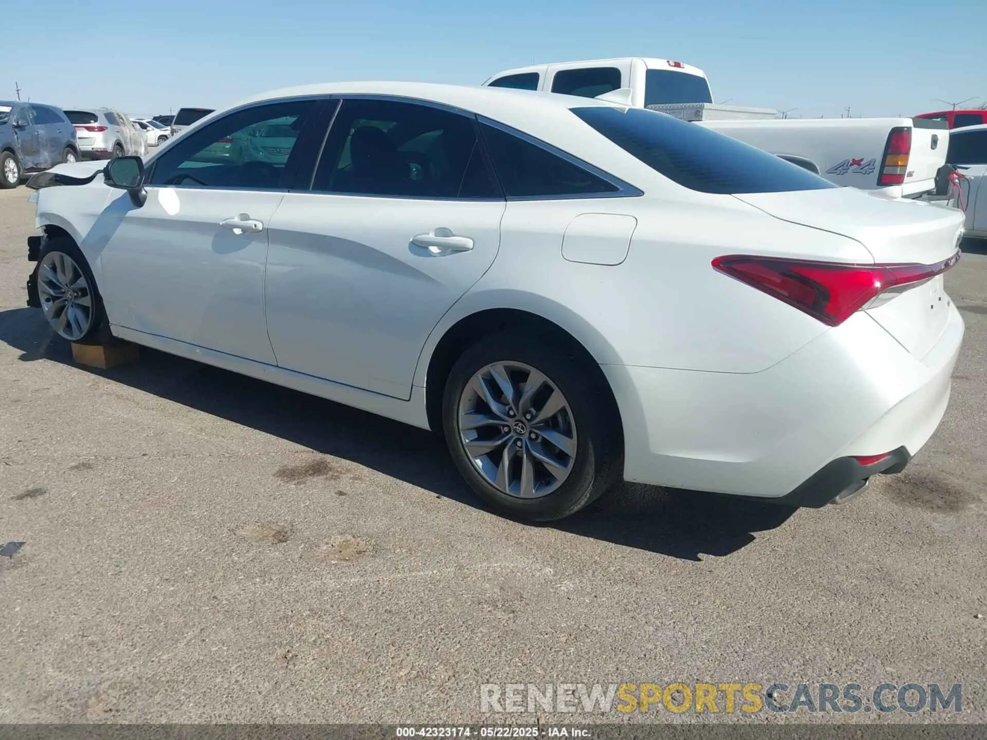 3 fotografías del automóvil dañado 4T1AZ1FB0LU041391 TOYOTA AVALON 2020