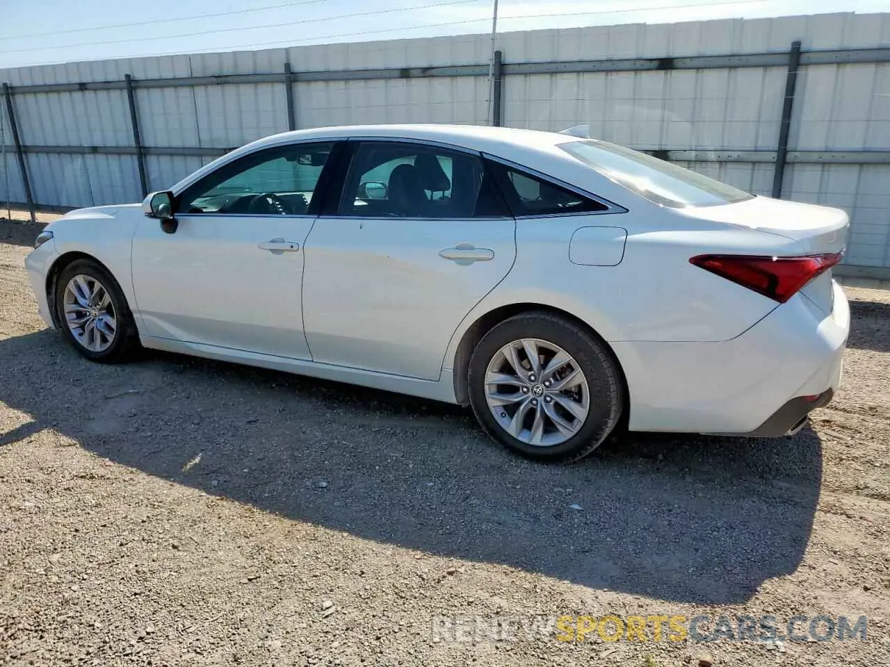 2 fotografías del automóvil dañado 4T1AZ1FB5LU053794 TOYOTA AVALON 2020