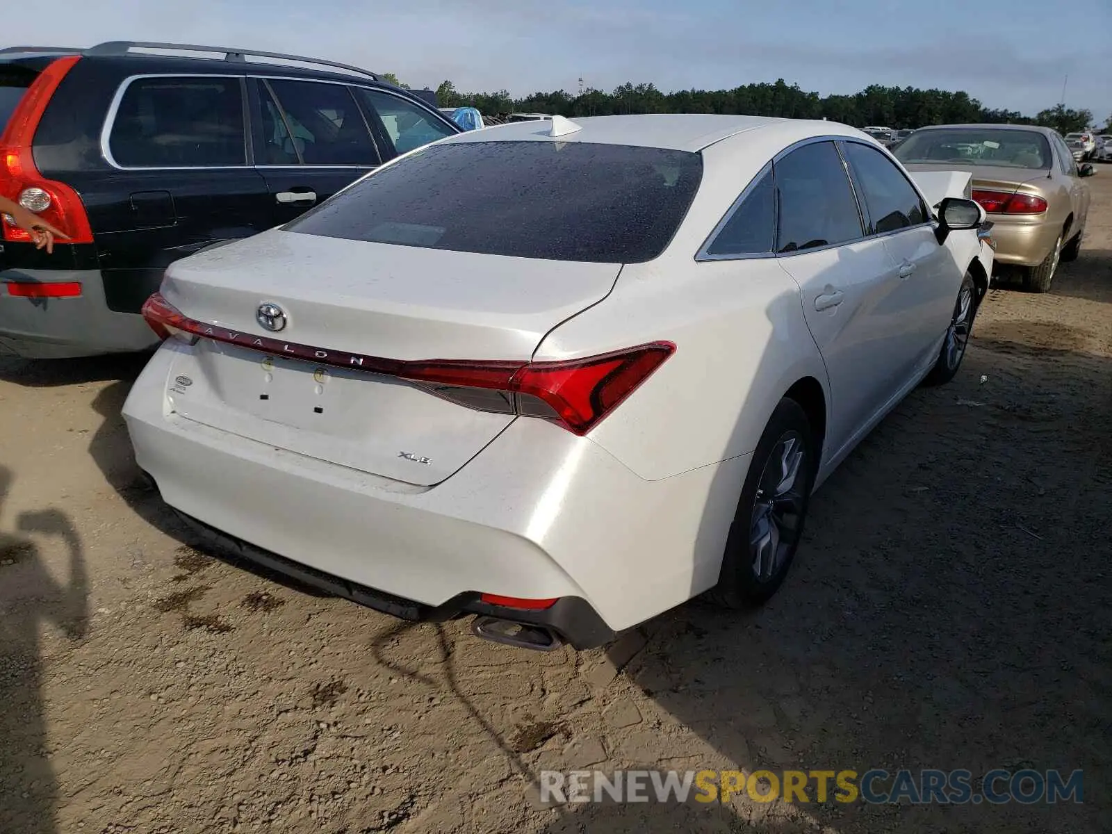 4 fotografías del automóvil dañado 4T1AZ1FB8LU044457 TOYOTA AVALON 2020