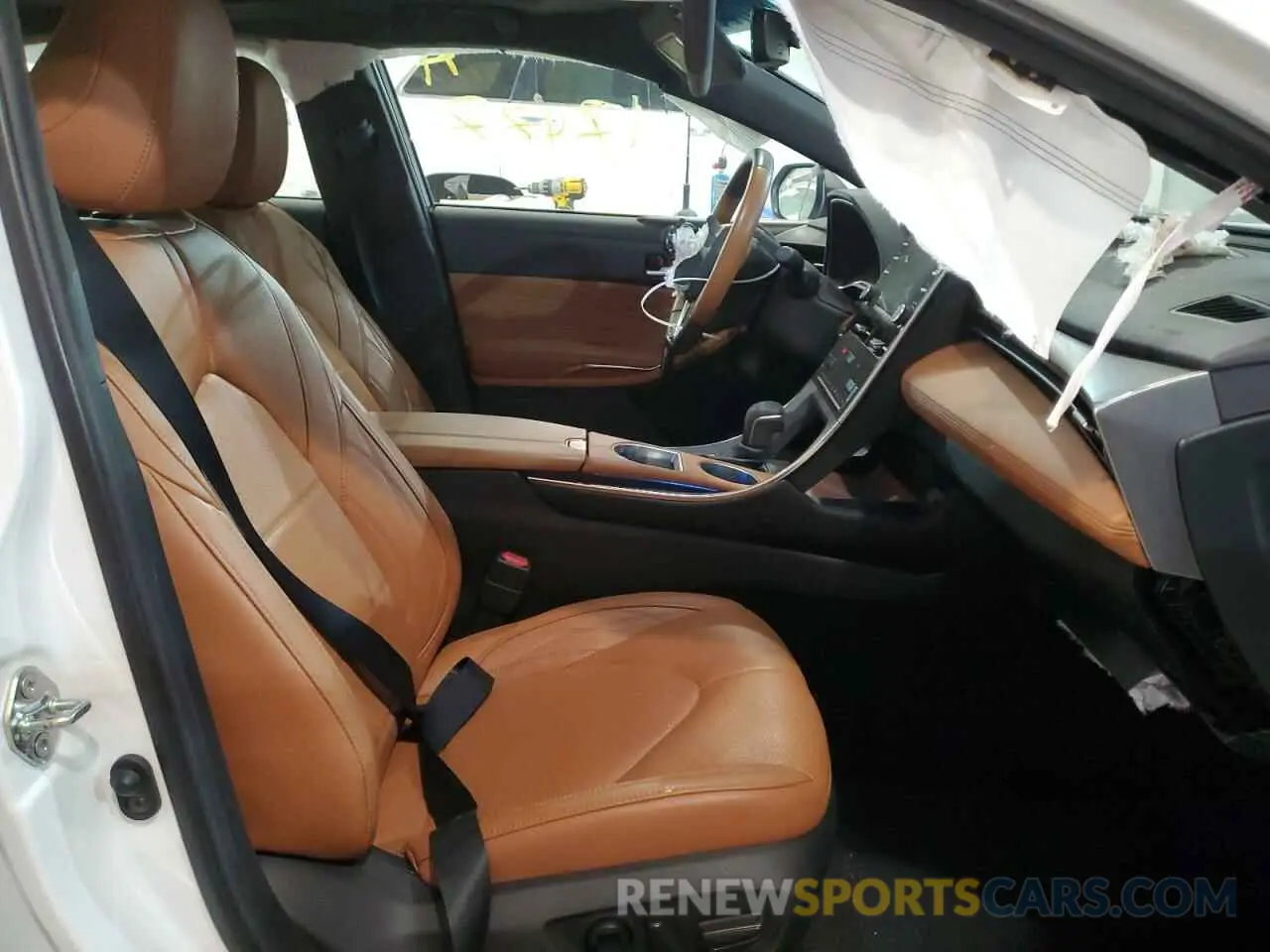 5 fotografías del automóvil dañado 4T1CZ1FB2LU052384 TOYOTA AVALON 2020