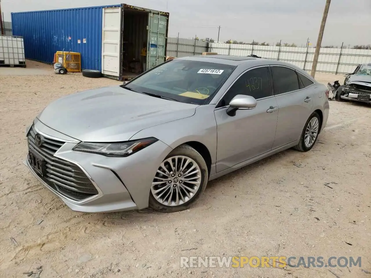 2 fotografías del automóvil dañado 4T1CZ1FB3LU053818 TOYOTA AVALON 2020