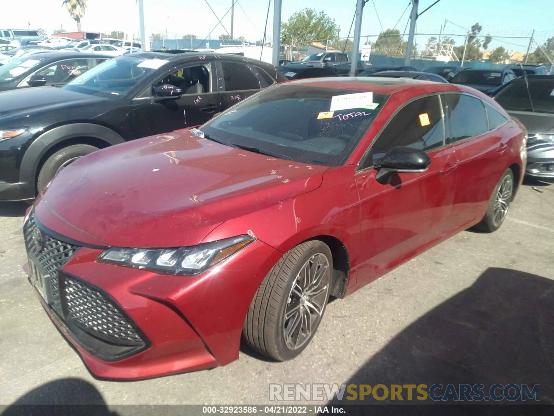 2 fotografías del automóvil dañado 4T1EZ1FB7LU042023 TOYOTA AVALON 2020