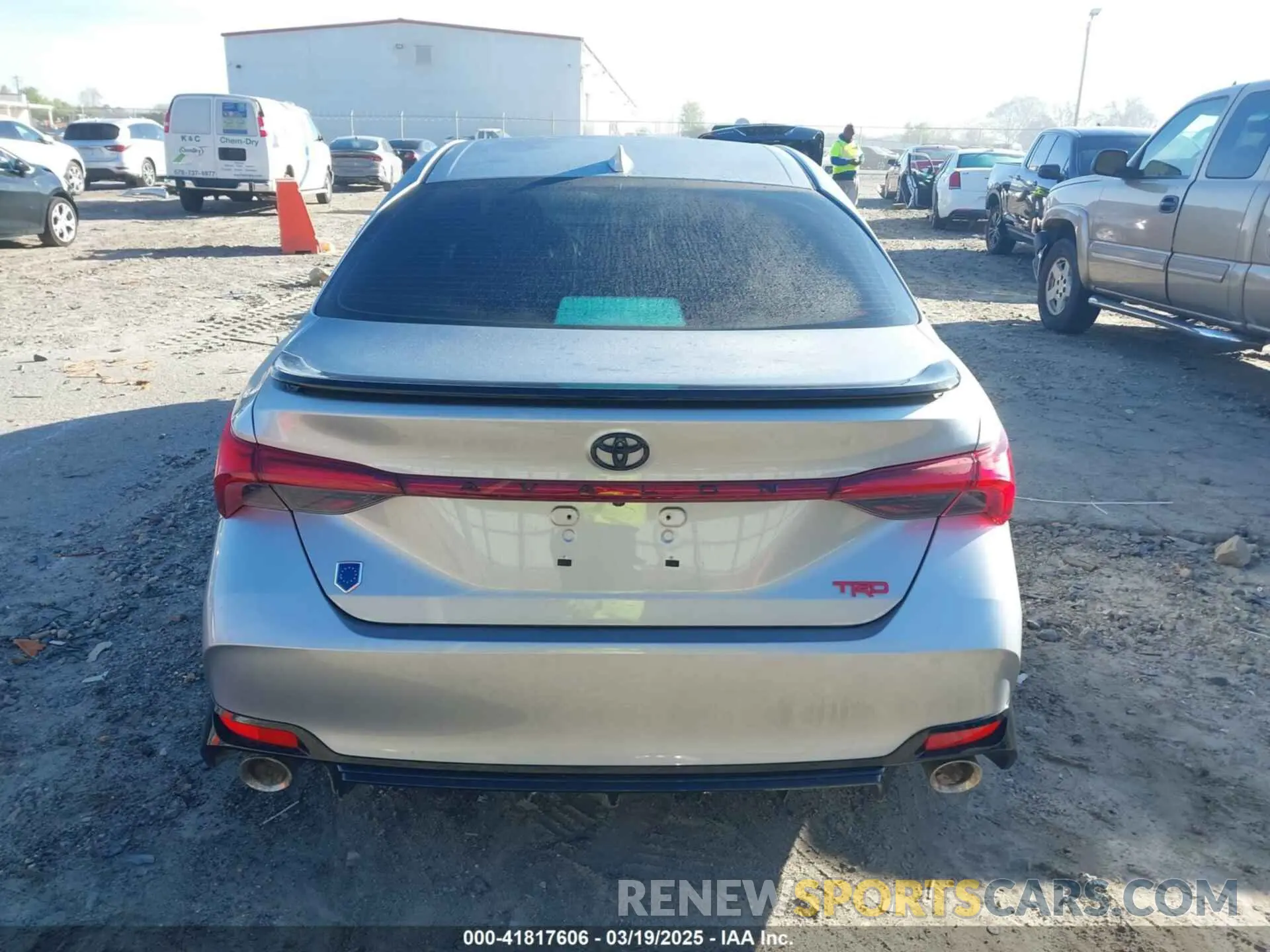 17 fotografías del automóvil dañado 4T1FZ1FB0LU048279 TOYOTA AVALON 2020