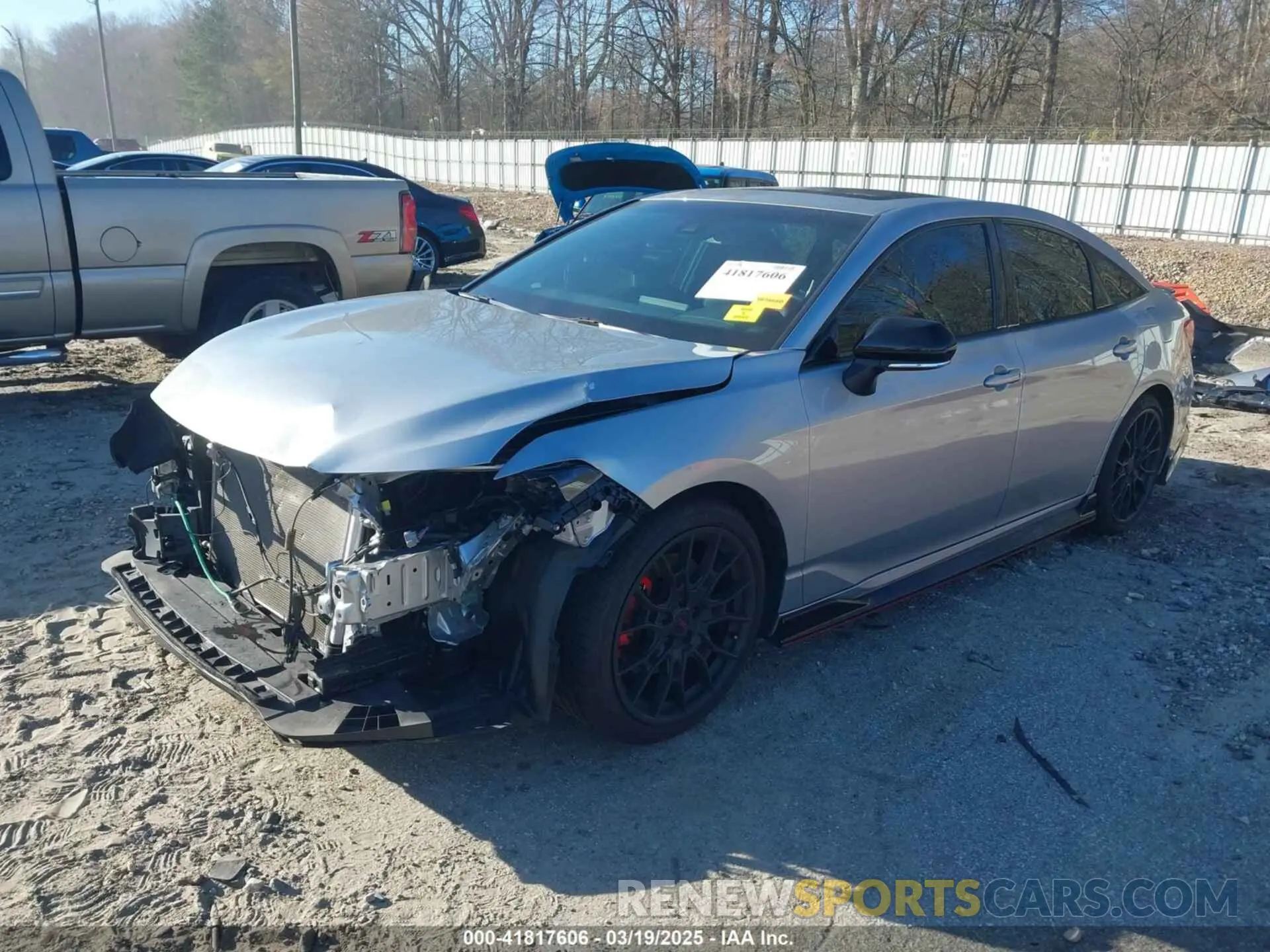 2 fotografías del automóvil dañado 4T1FZ1FB0LU048279 TOYOTA AVALON 2020