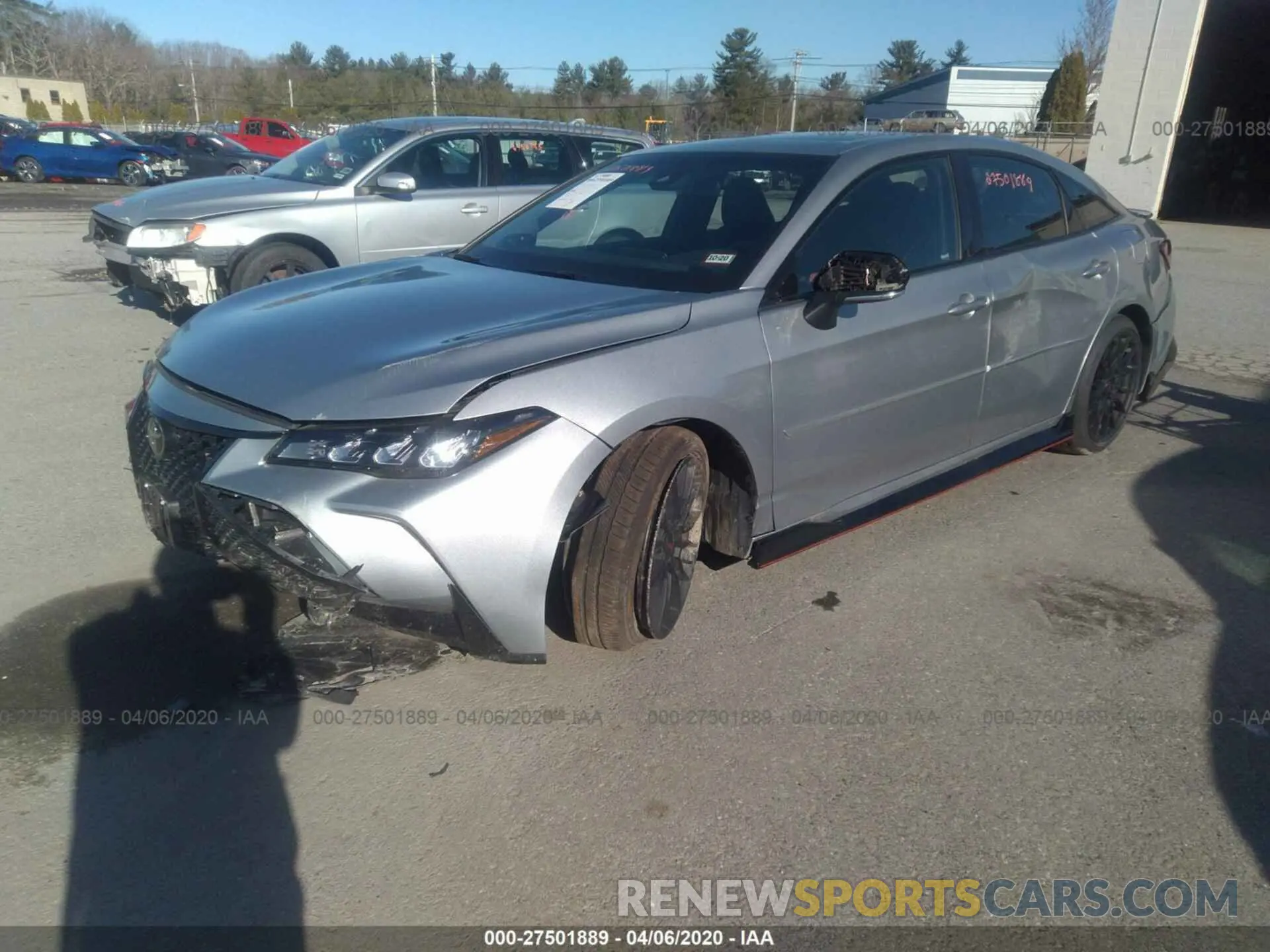 2 fotografías del automóvil dañado 4T1FZ1FB7LU042415 TOYOTA AVALON 2020