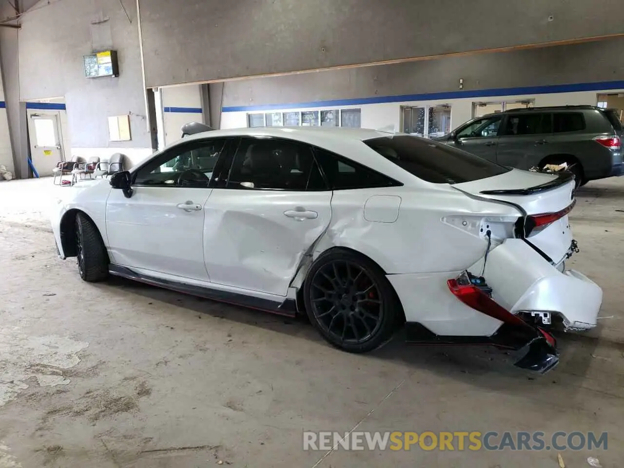 2 fotografías del automóvil dañado 4T1FZ1FB8LU054993 TOYOTA AVALON 2020