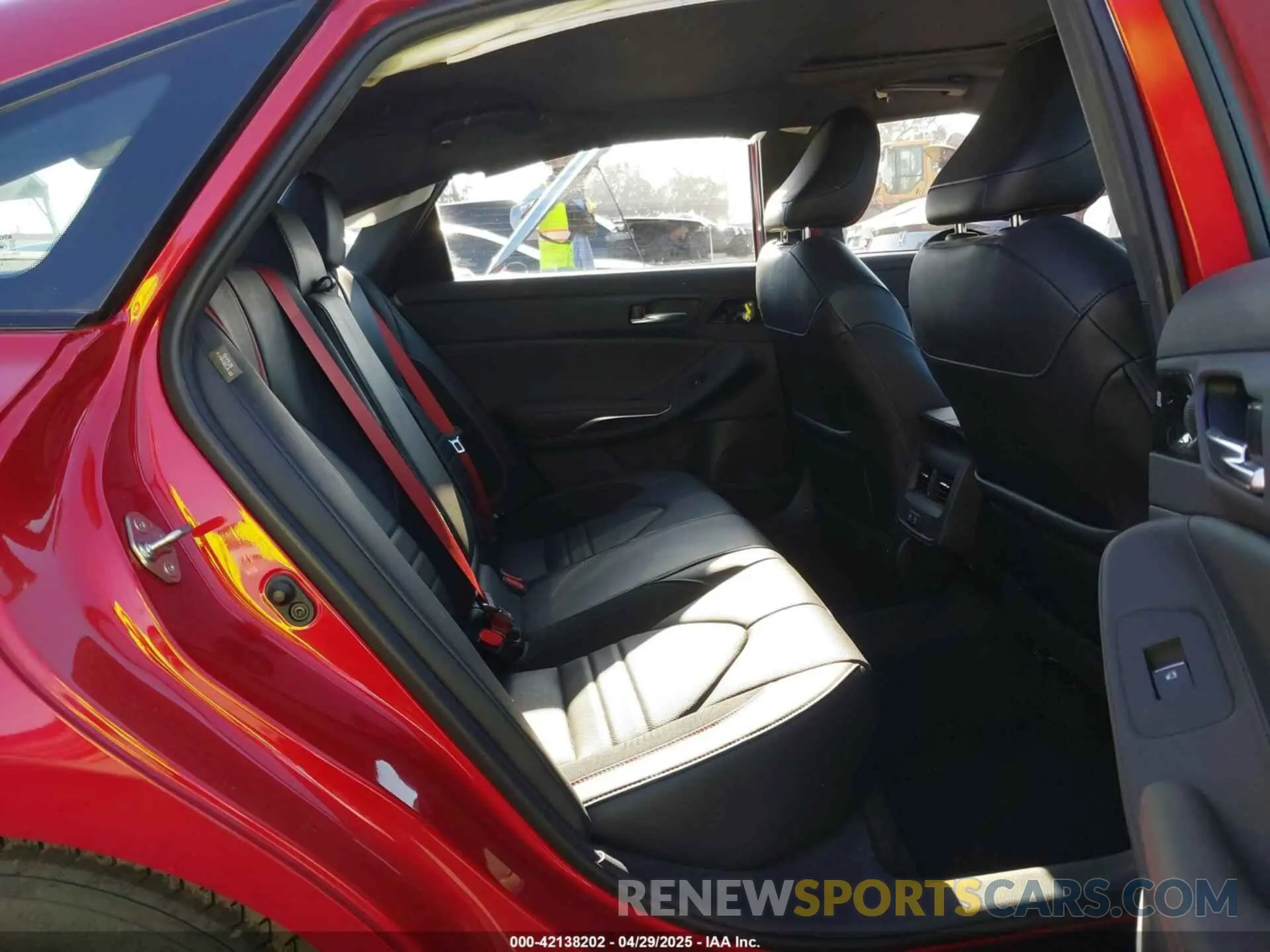 8 fotografías del automóvil dañado 4T1FZ1FB9LU052427 TOYOTA AVALON 2020