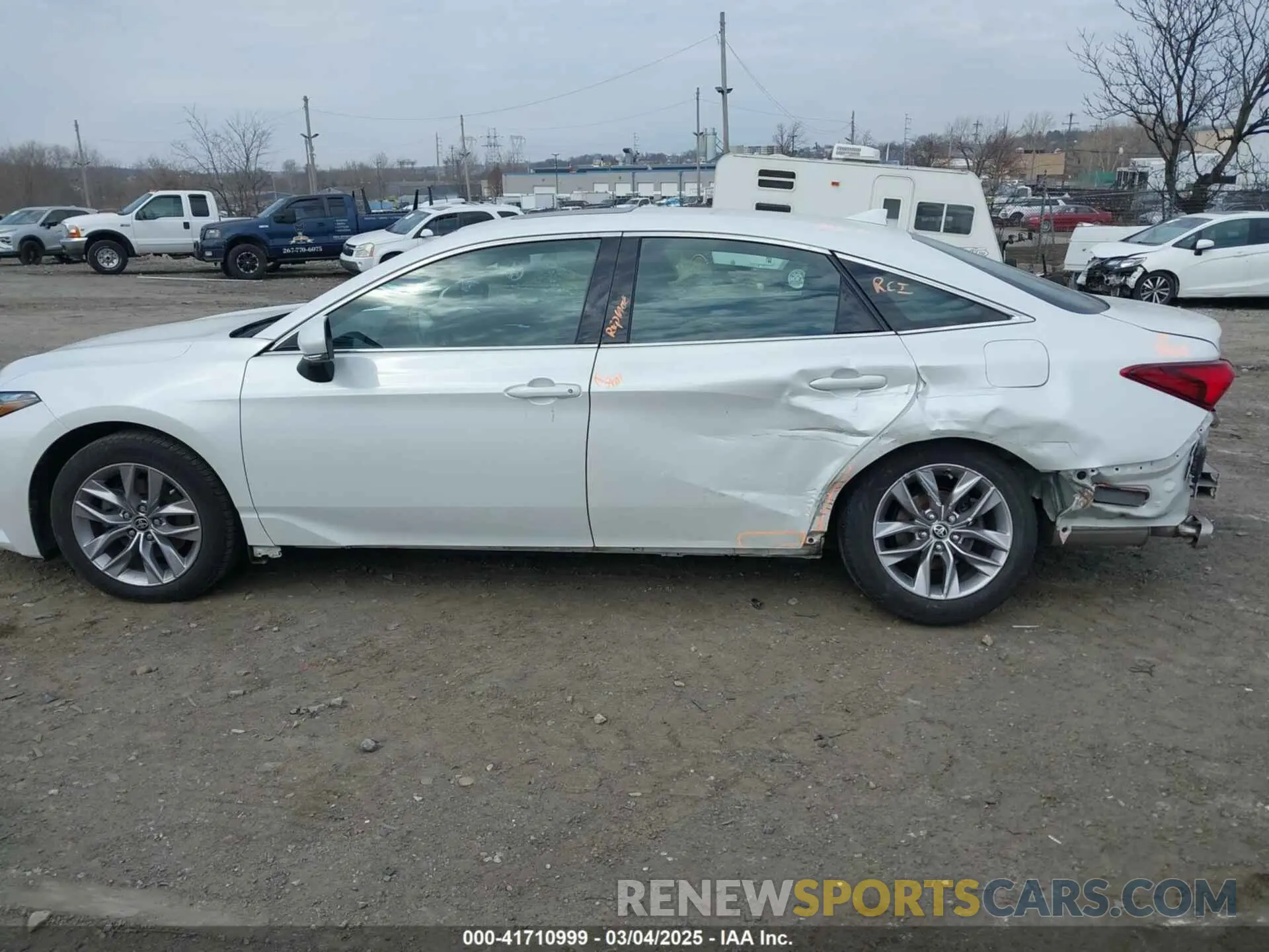 14 fotografías del automóvil dañado 4T1AZ1FB2MU058100 TOYOTA AVALON 2021