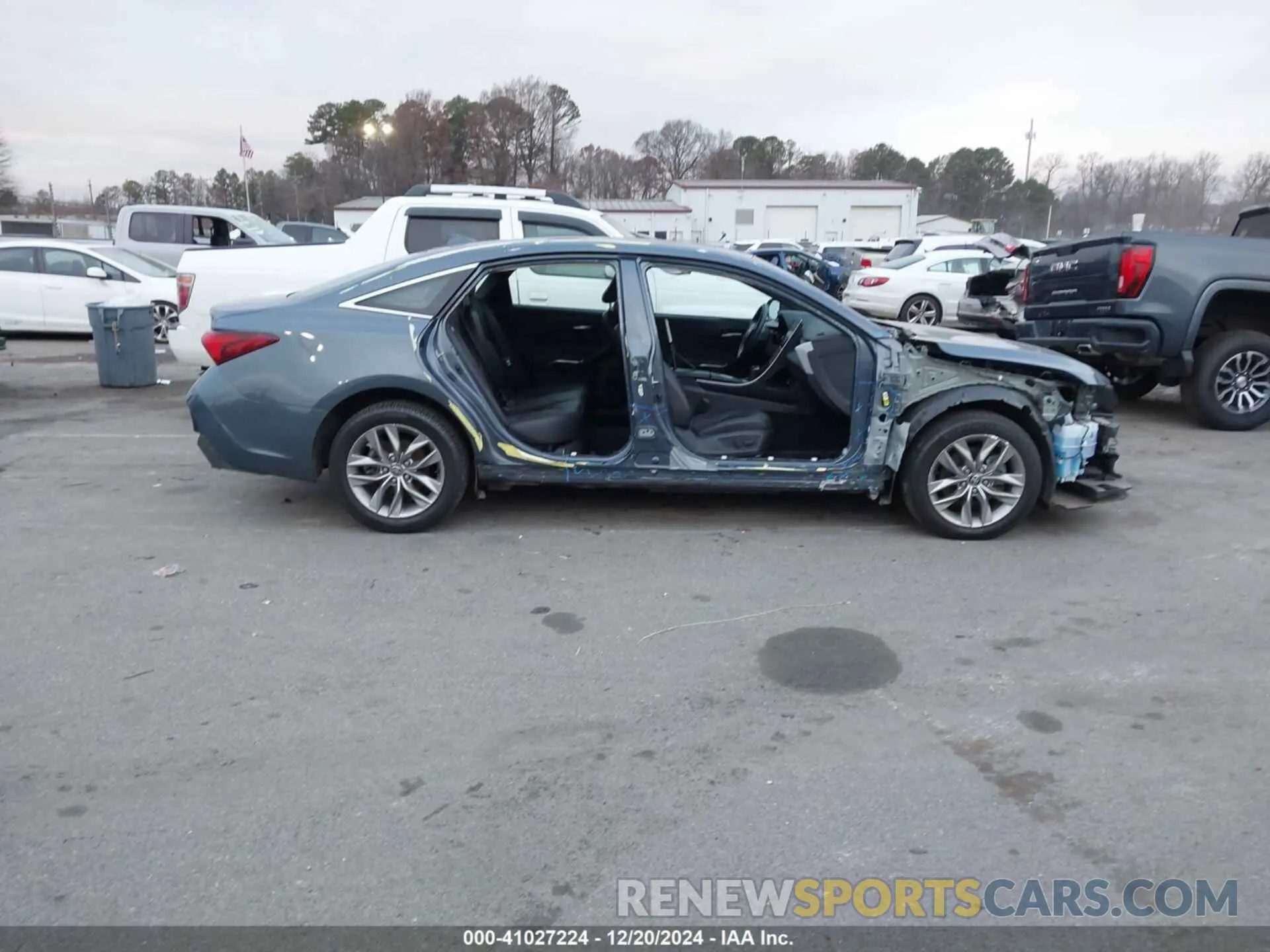 13 fotografías del automóvil dañado 4T1AZ1FB4MU059653 TOYOTA AVALON 2021
