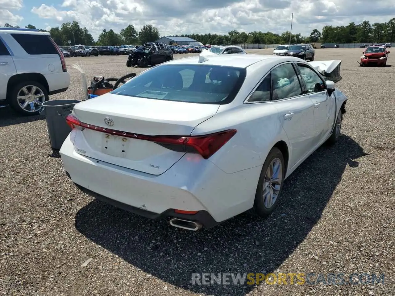 4 fotografías del automóvil dañado 4T1AZ1FB5MU059435 TOYOTA AVALON 2021