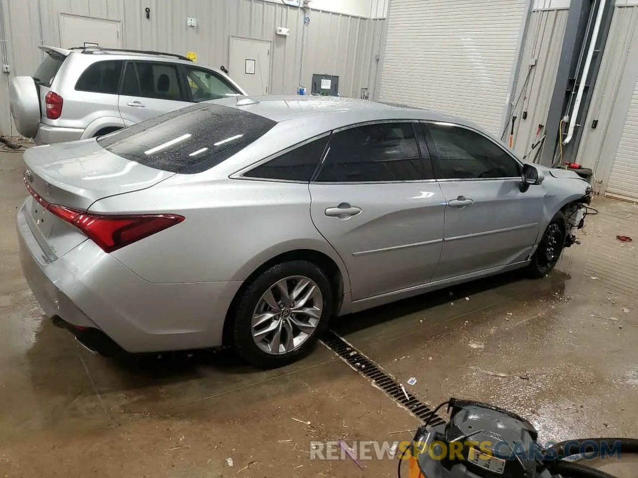3 fotografías del automóvil dañado 4T1AZ1FB7NU081177 TOYOTA AVALON 2022