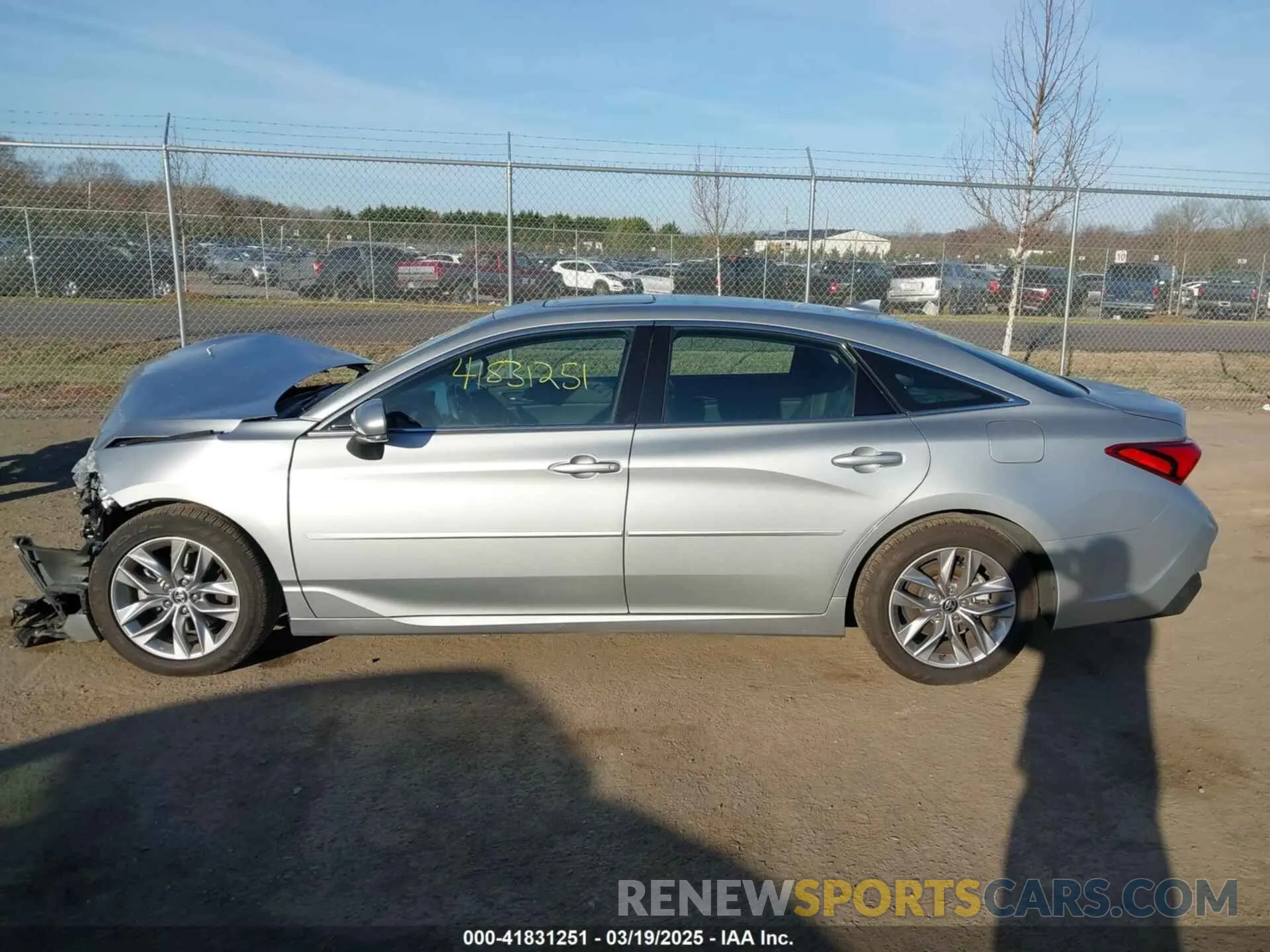 14 fotografías del automóvil dañado 4T1AZ1FBXNU085305 TOYOTA AVALON 2022
