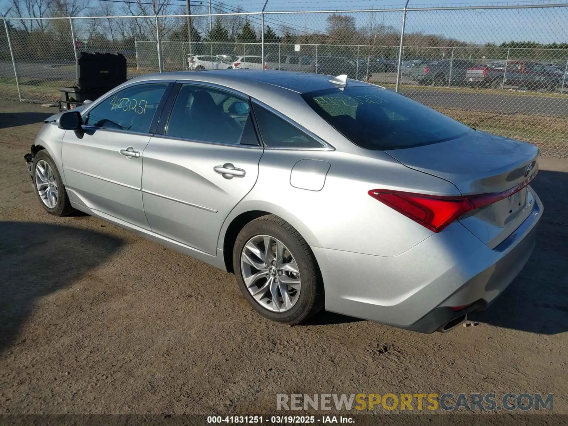 3 fotografías del automóvil dañado 4T1AZ1FBXNU085305 TOYOTA AVALON 2022